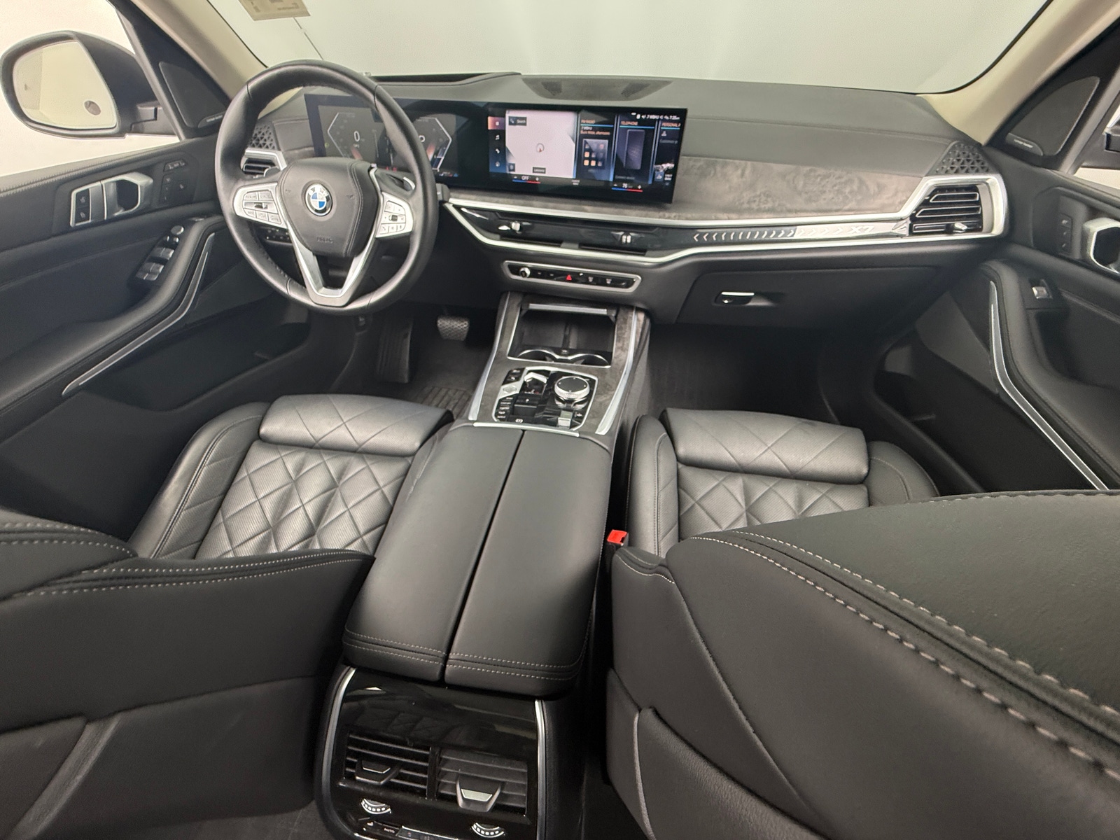 Thumbnail: 2023 BMW X7 - 2