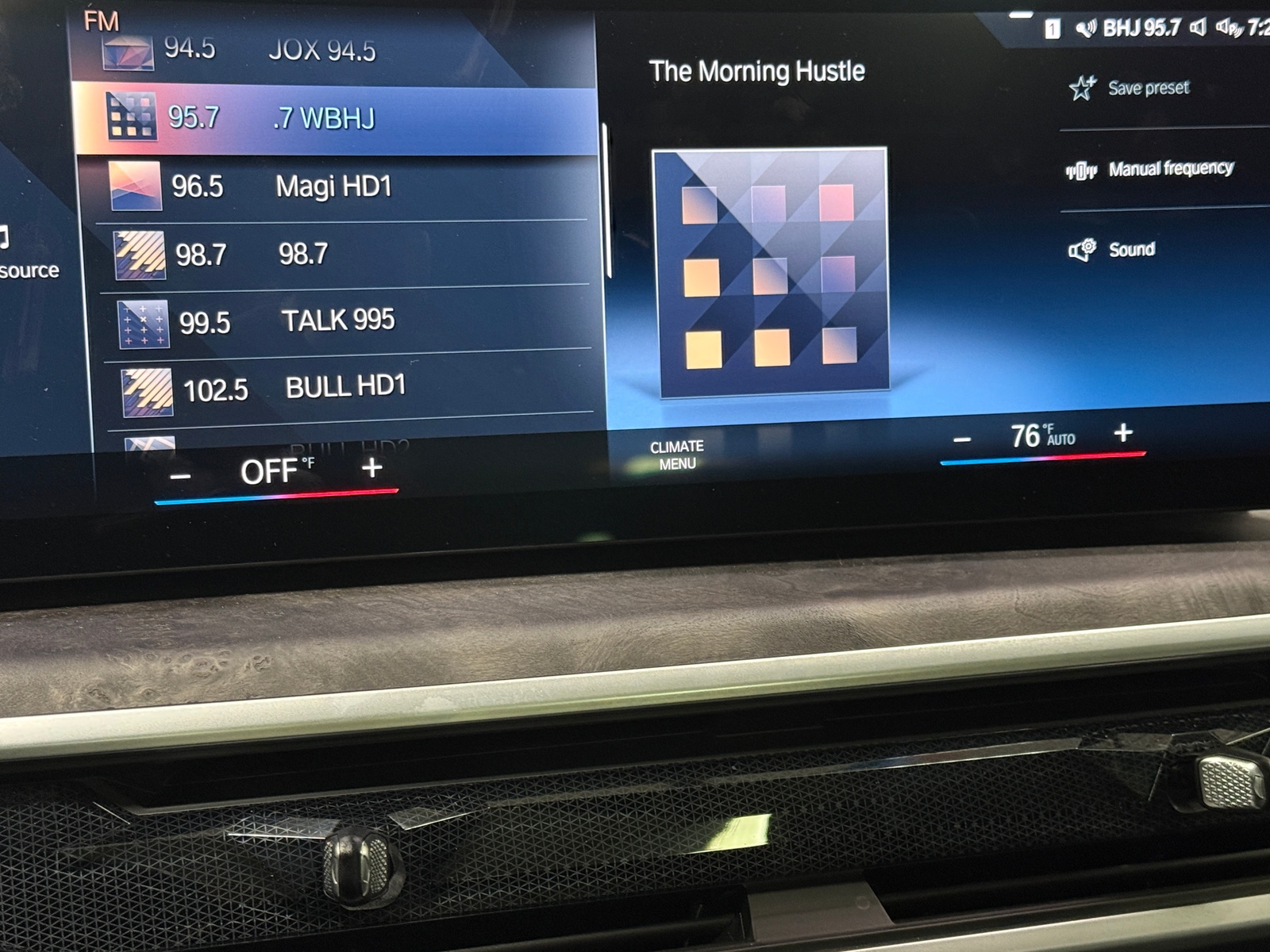 Thumbnail: 2023 BMW X7 - 3