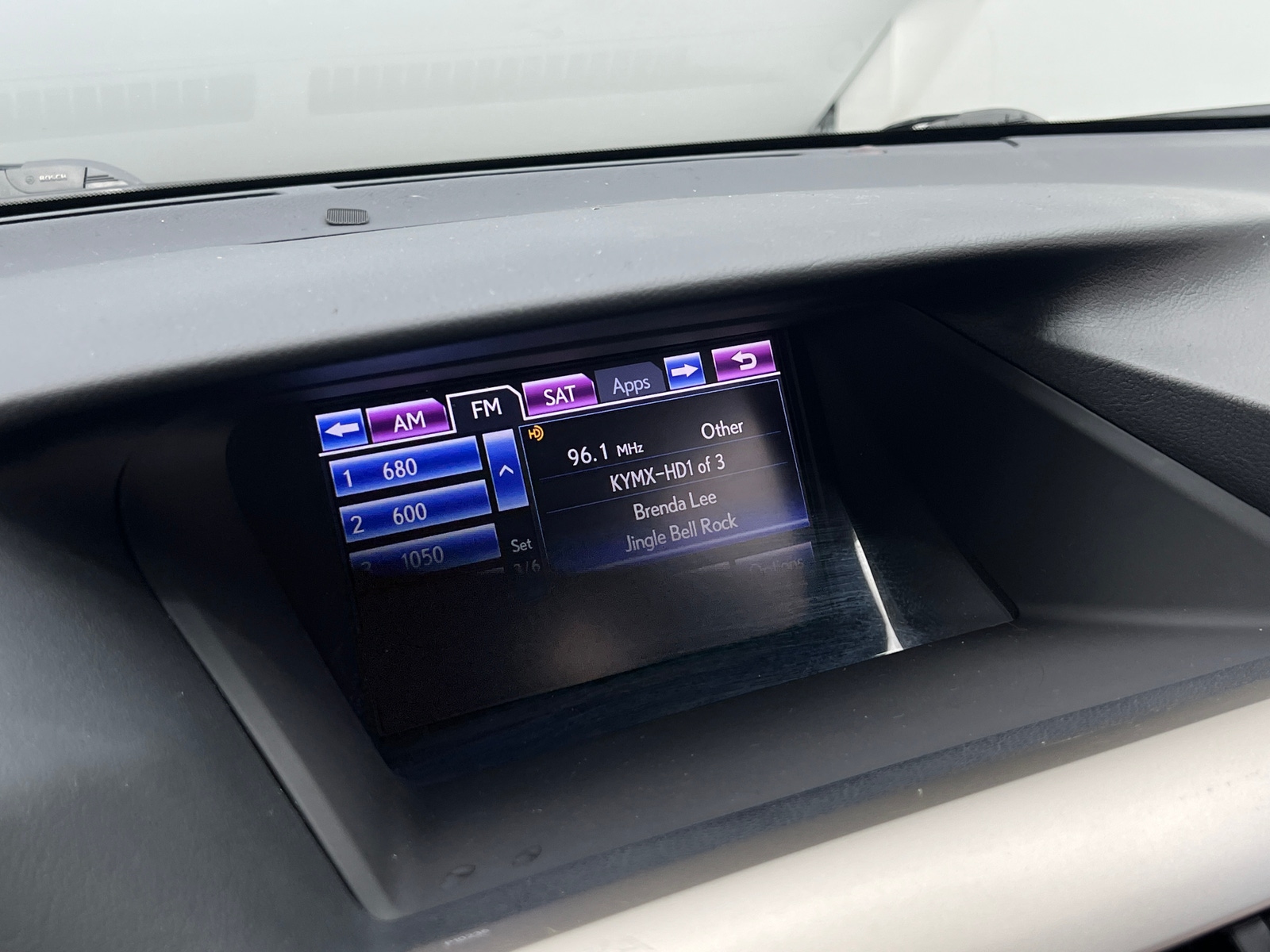 Thumbnail: 2013 Lexus RX - 4