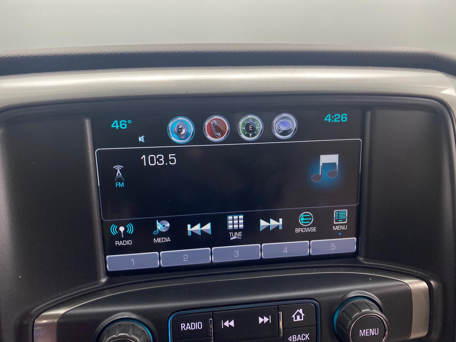 Thumbnail: 2018 Chevrolet Silverado 1500 - 4