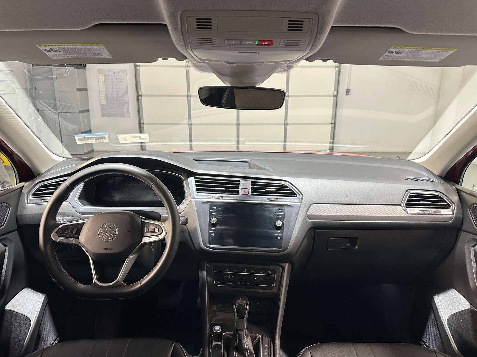 Thumbnail: 2022 Volkswagen Tiguan - 2