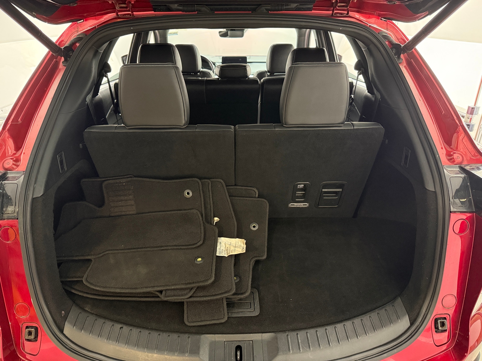 Thumbnail: 2023 Mazda CX-9 - 6