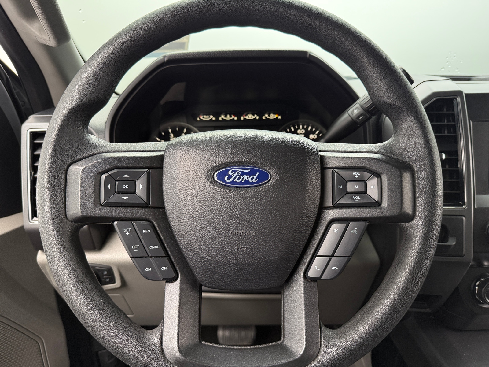 Thumbnail: 2020 Ford Econoline - 5