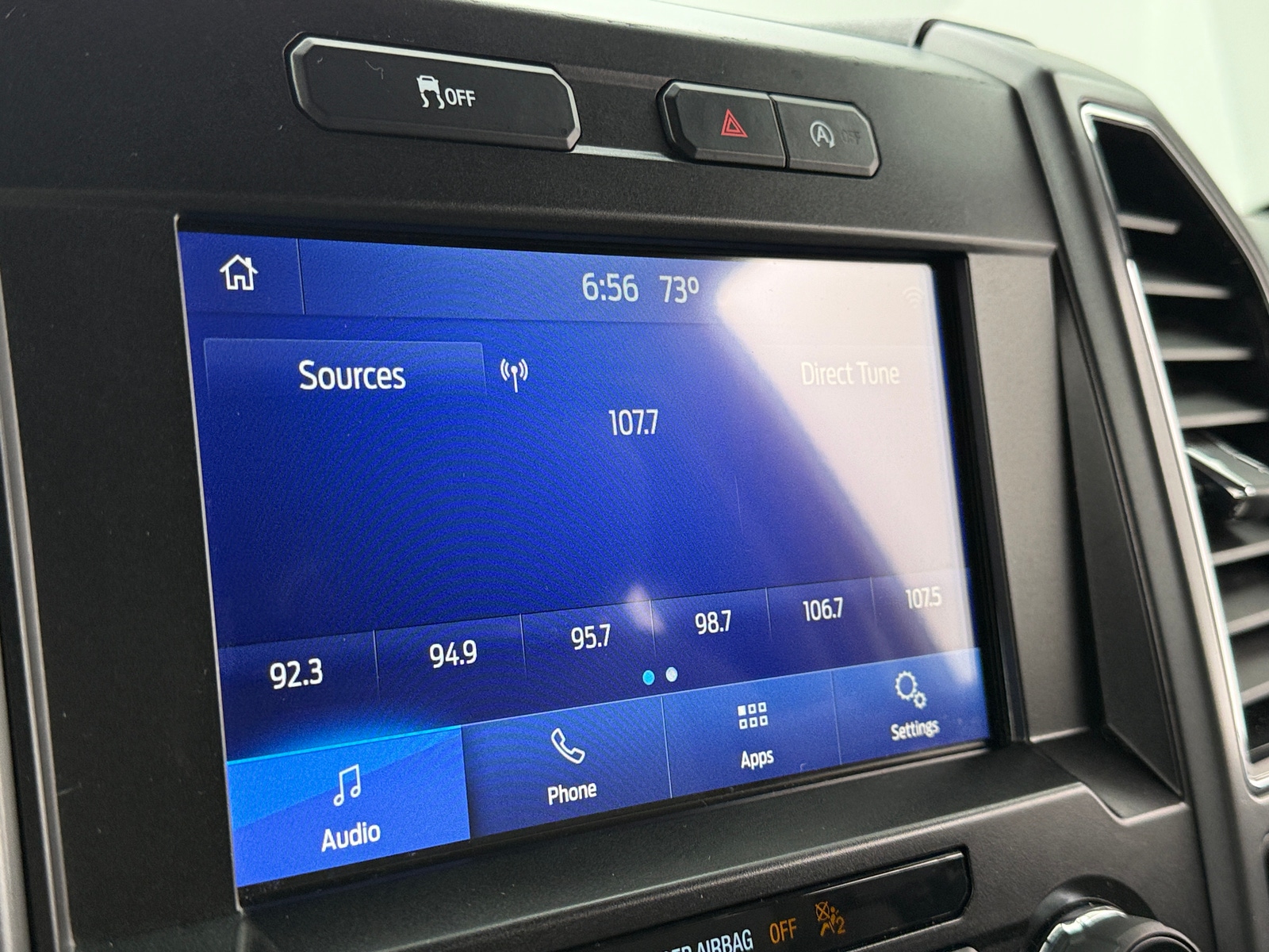 Thumbnail: 2020 Ford Econoline - 4