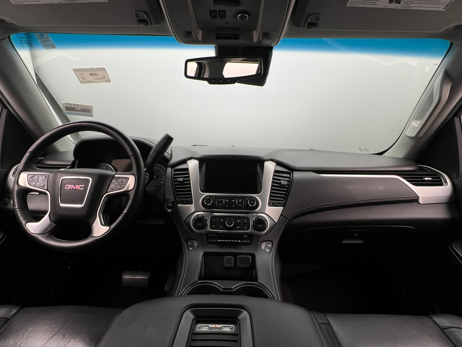 Thumbnail: 2017 GMC Yukon XL - 2