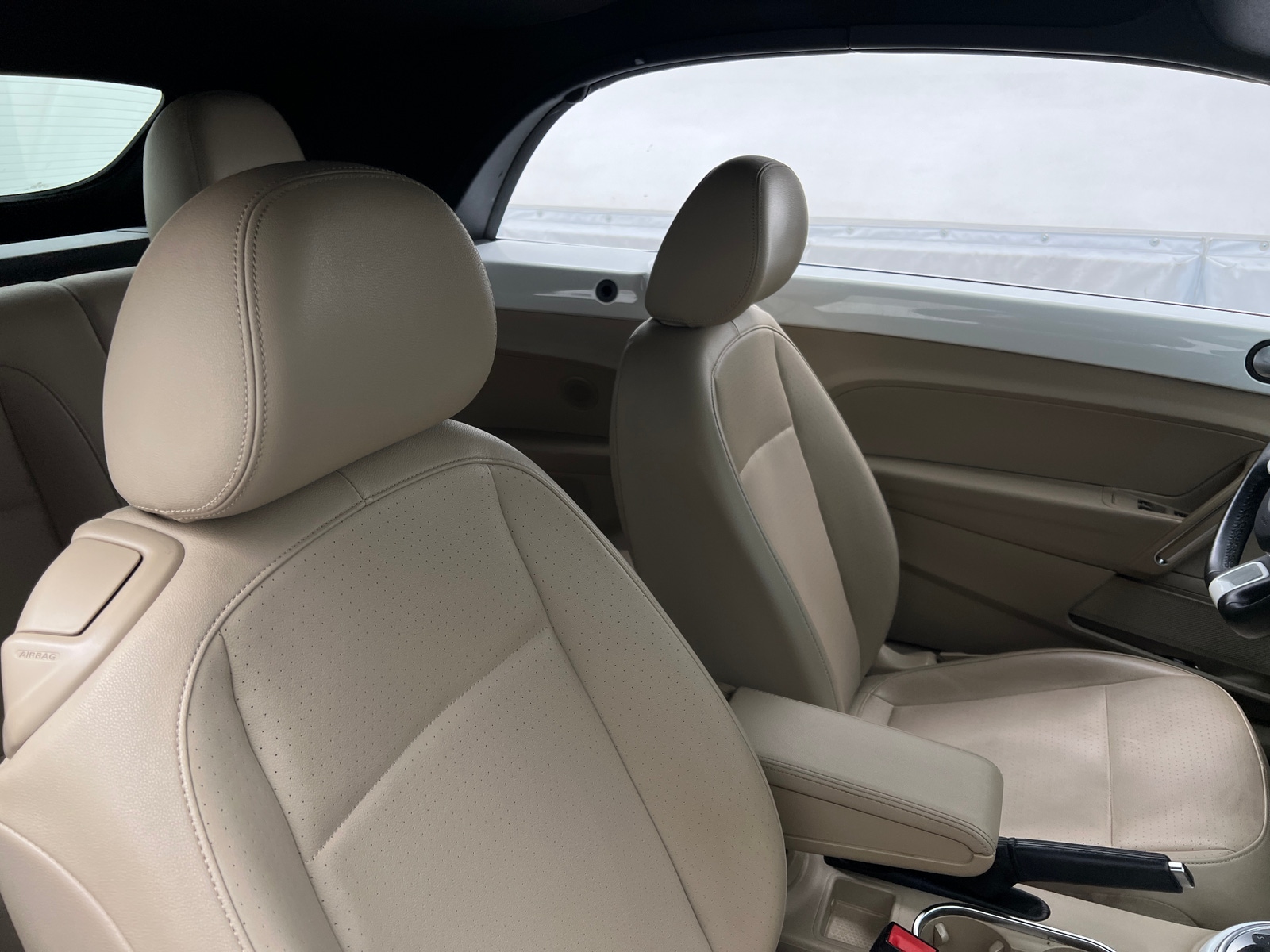 Thumbnail: 2018 Volkswagen Beetle - 2