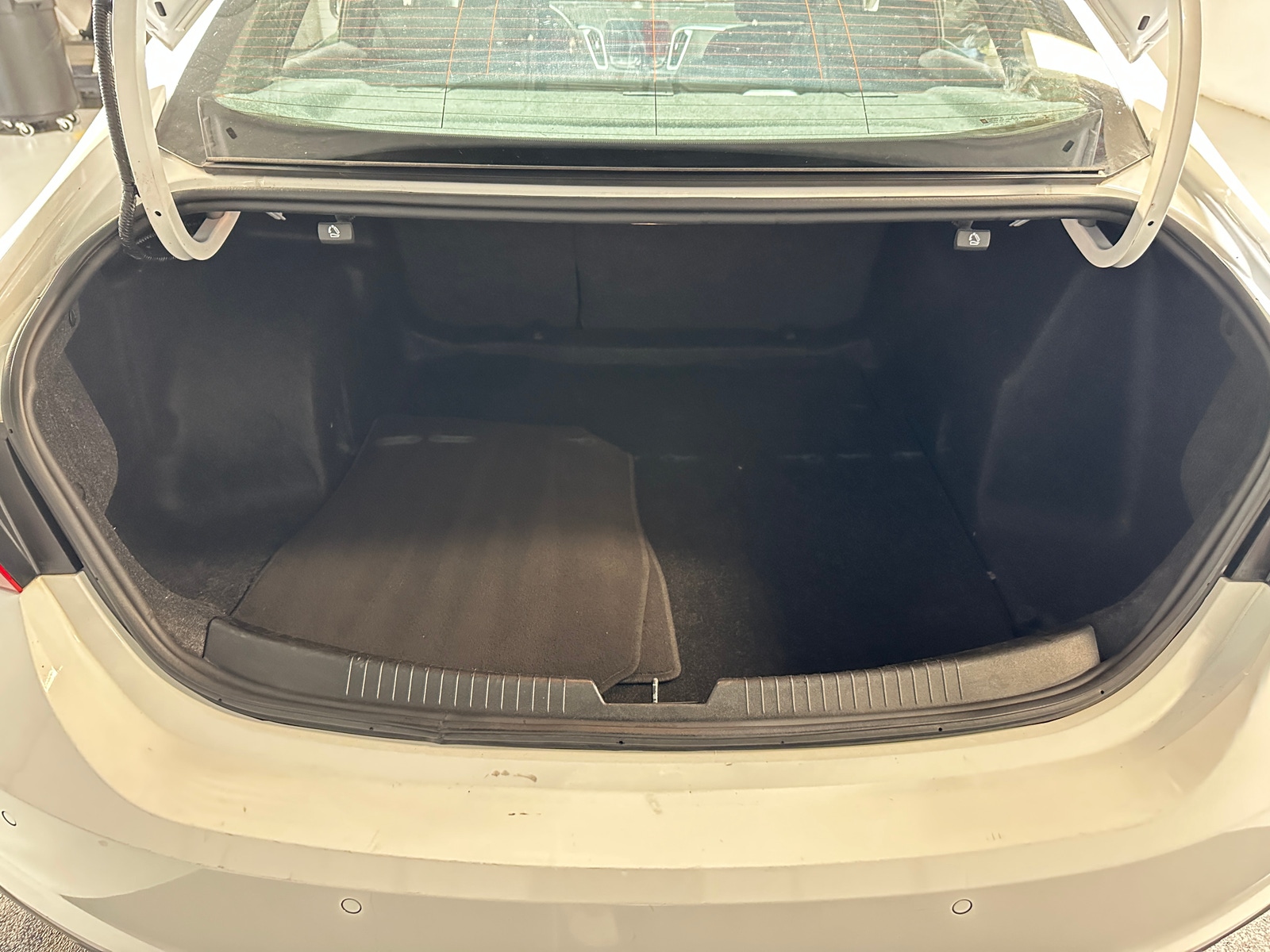 Thumbnail: 2024 Chevrolet Malibu - 7