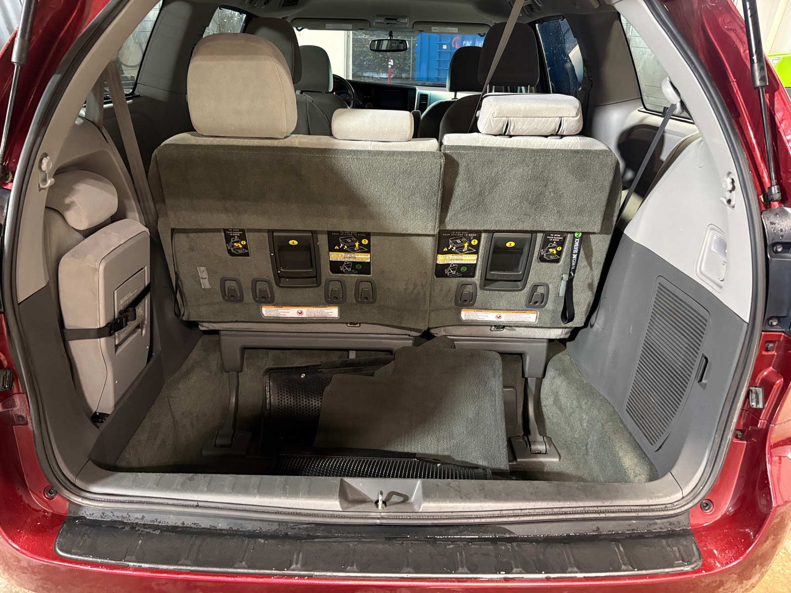 Thumbnail: 2017 Toyota Sienna - 7