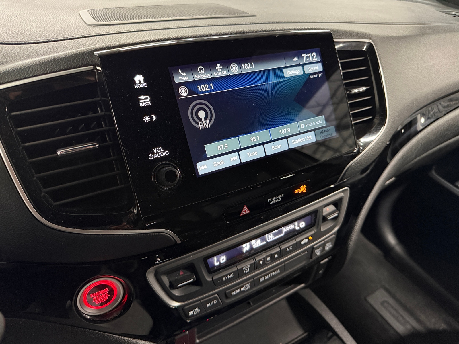 Thumbnail: 2019 Honda Passport - 3