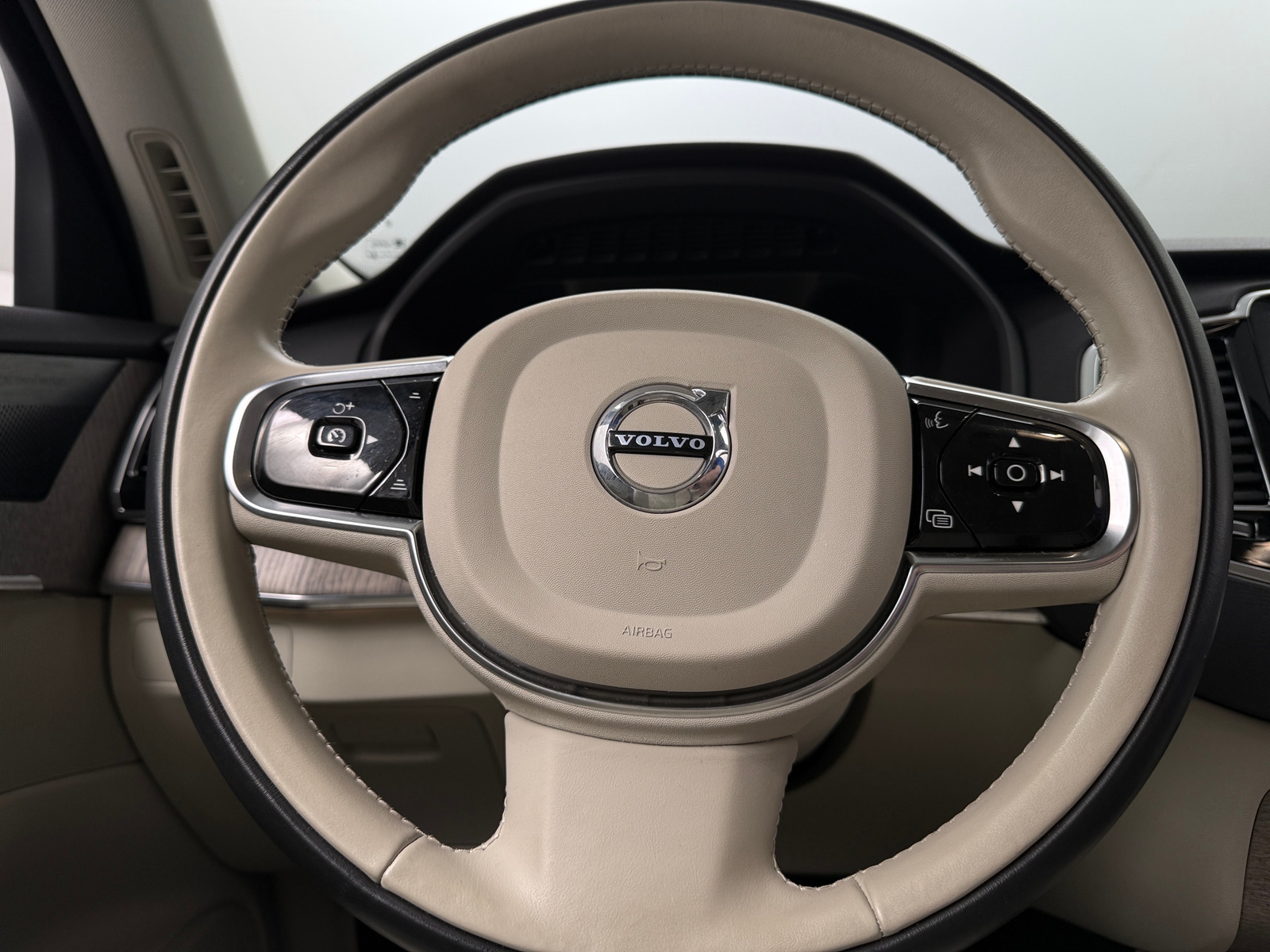 Thumbnail: 2024 Volvo XC90 - 4