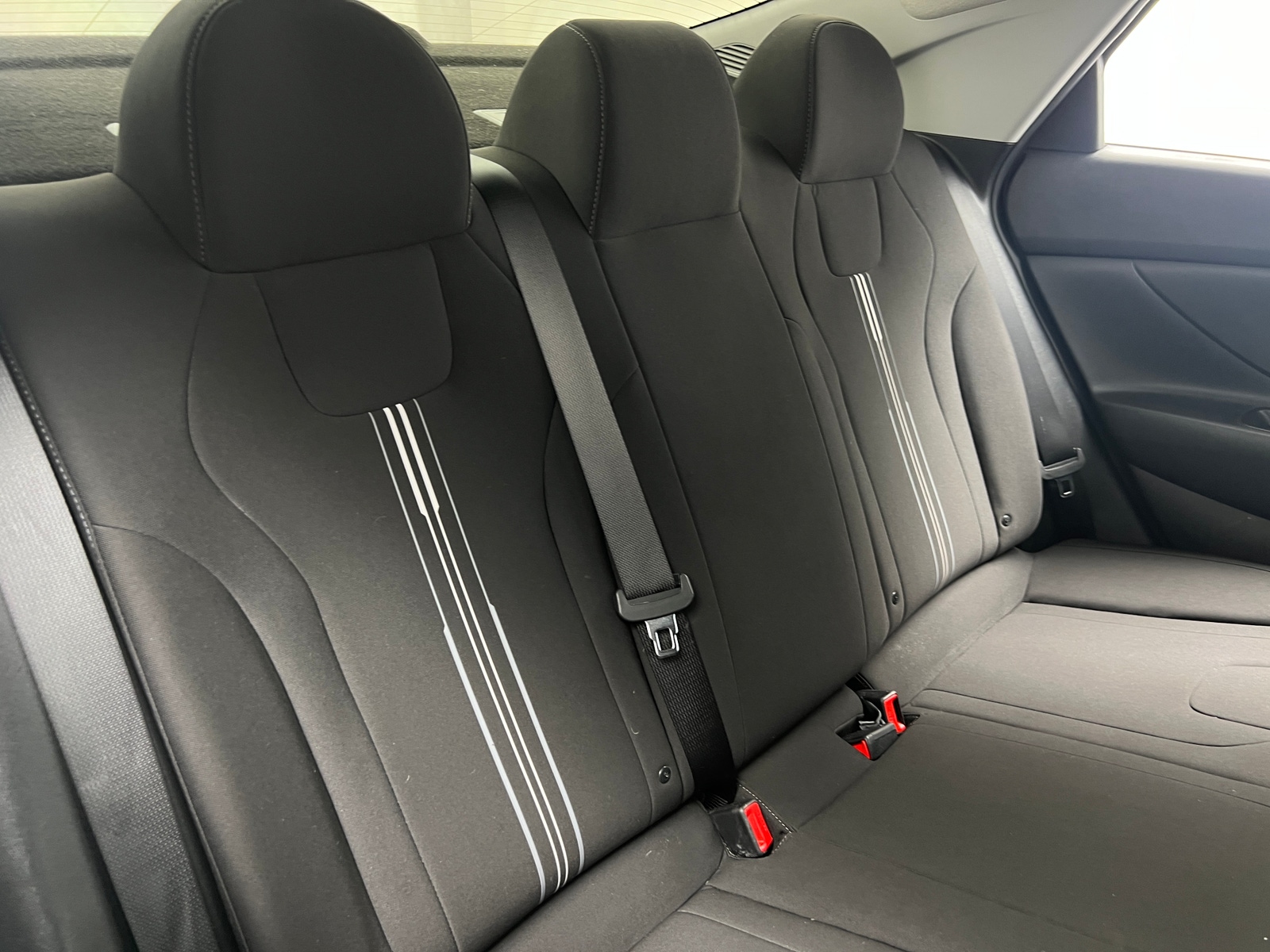 Thumbnail: 2022 Hyundai Elantra - 6