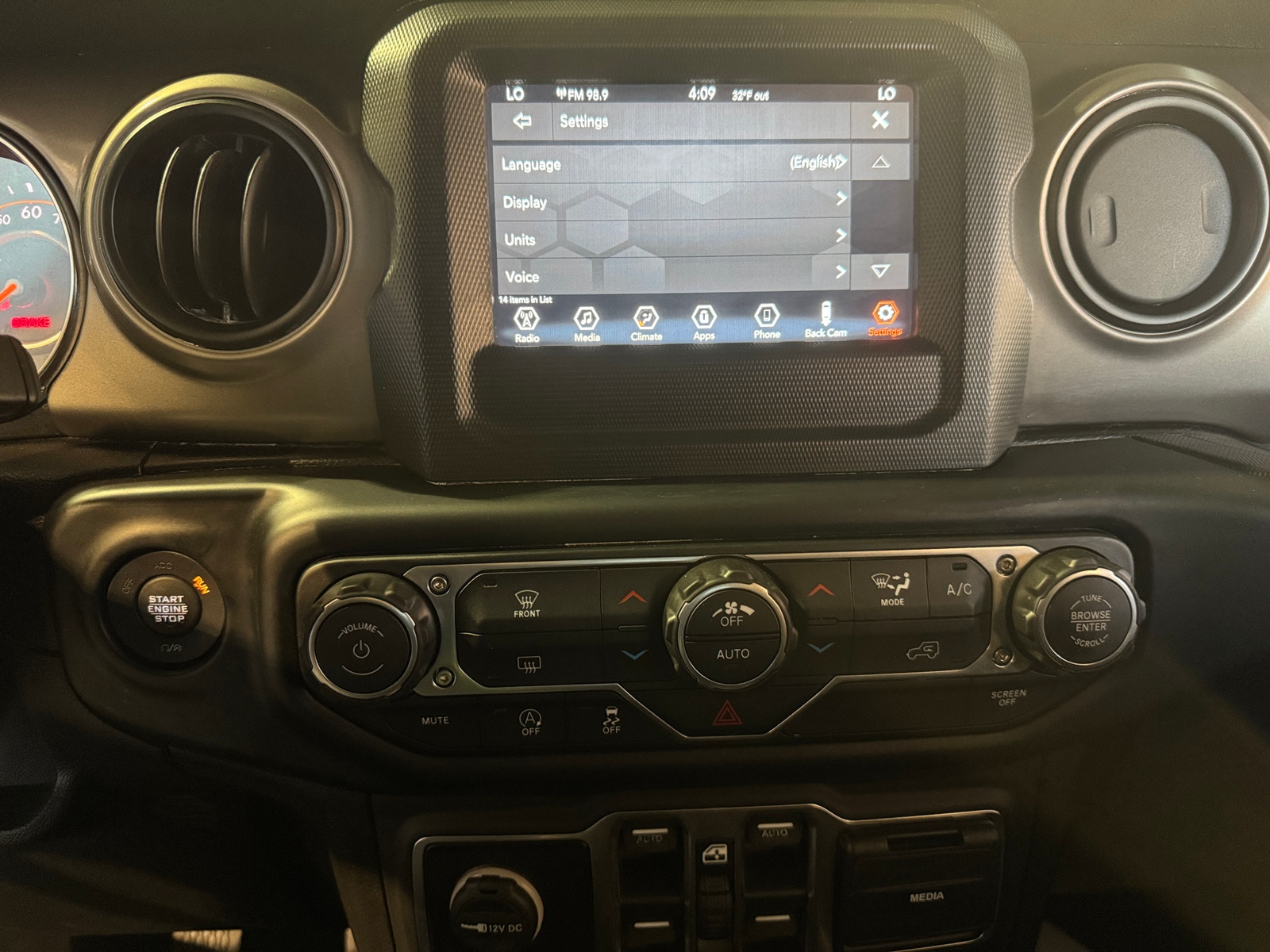 Thumbnail: 2019 Jeep Wrangler - 4