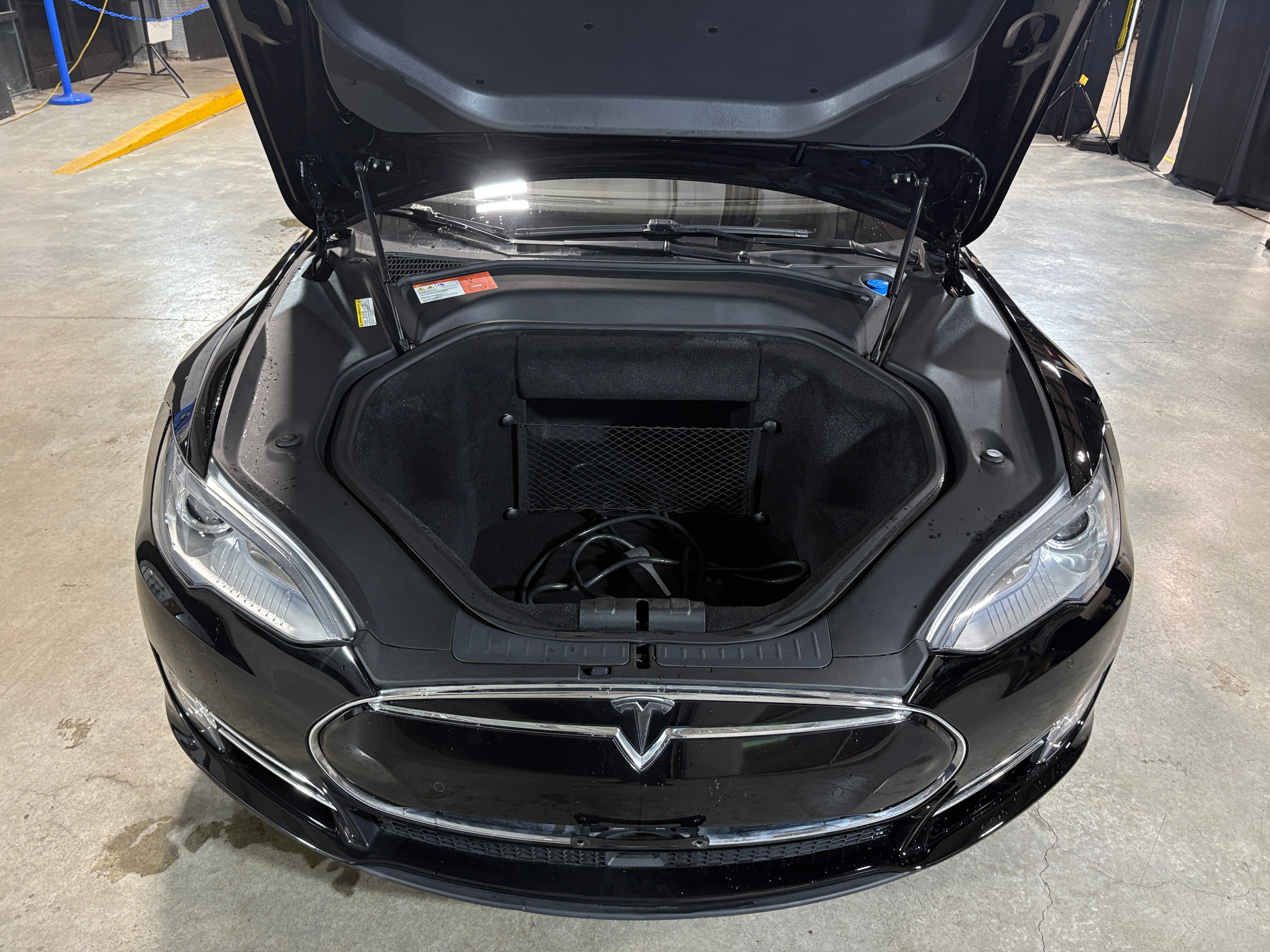 Used 2014 Tesla Model S S with VIN 5YJSA1H13EFP60943 for sale in Oak Creek, WI