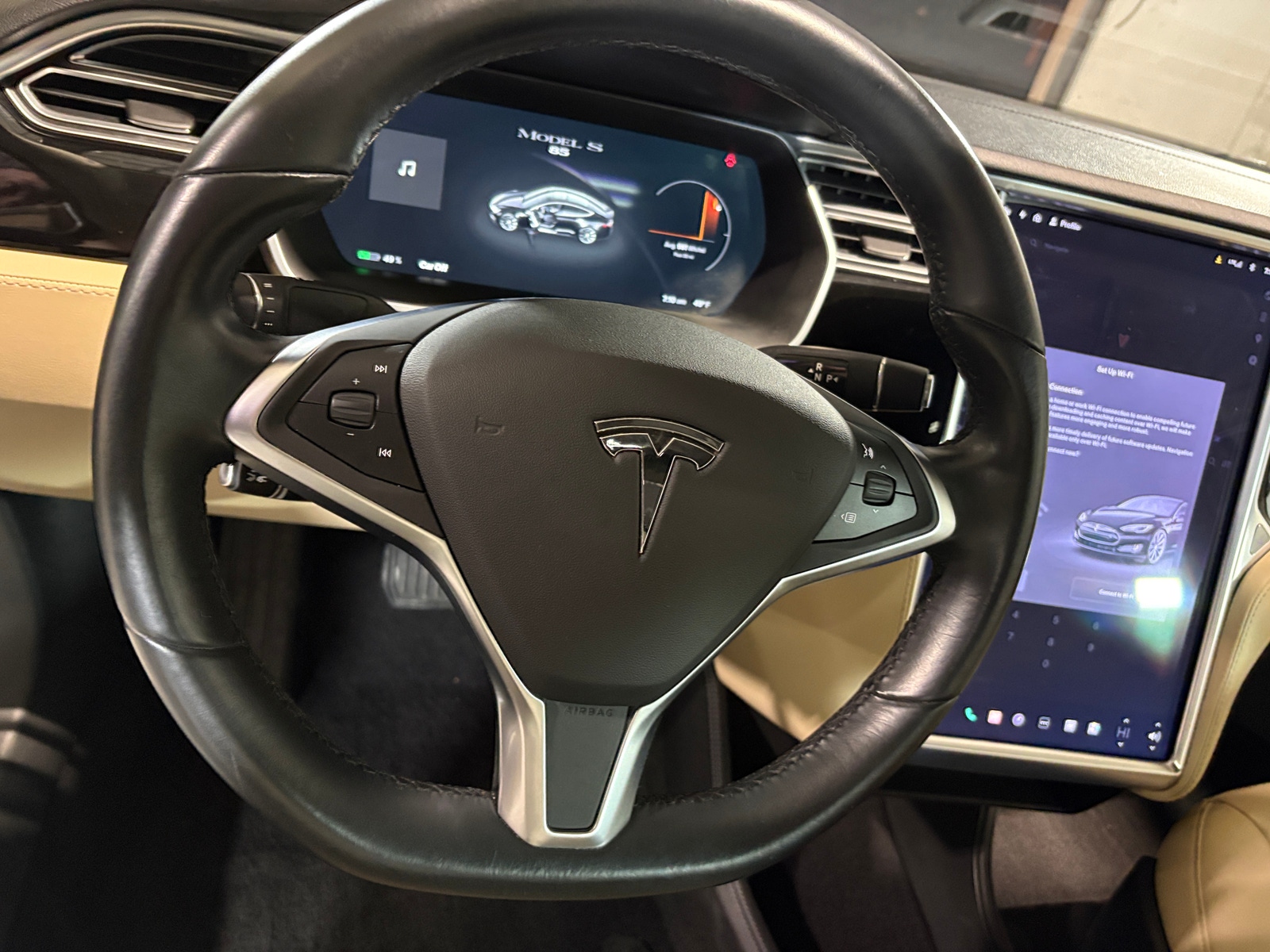 Thumbnail: 2014 Tesla Model S - 4