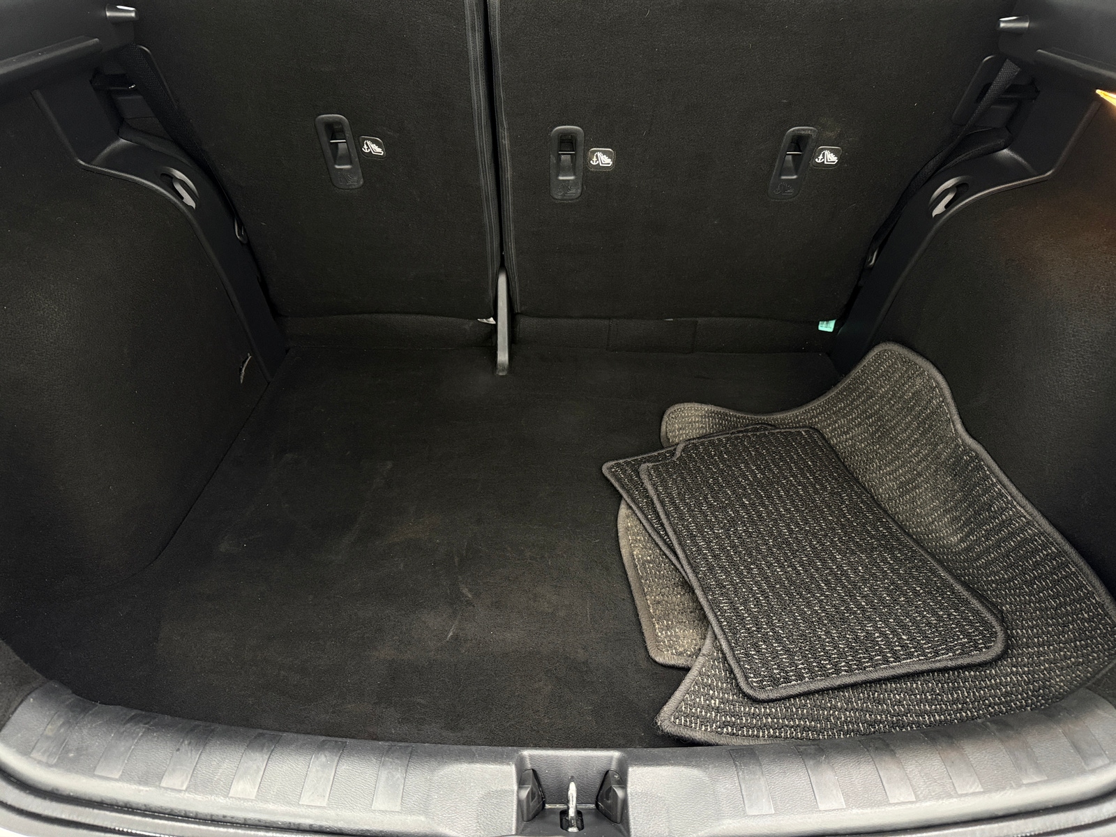 Thumbnail: 2022 Nissan Kicks - 7