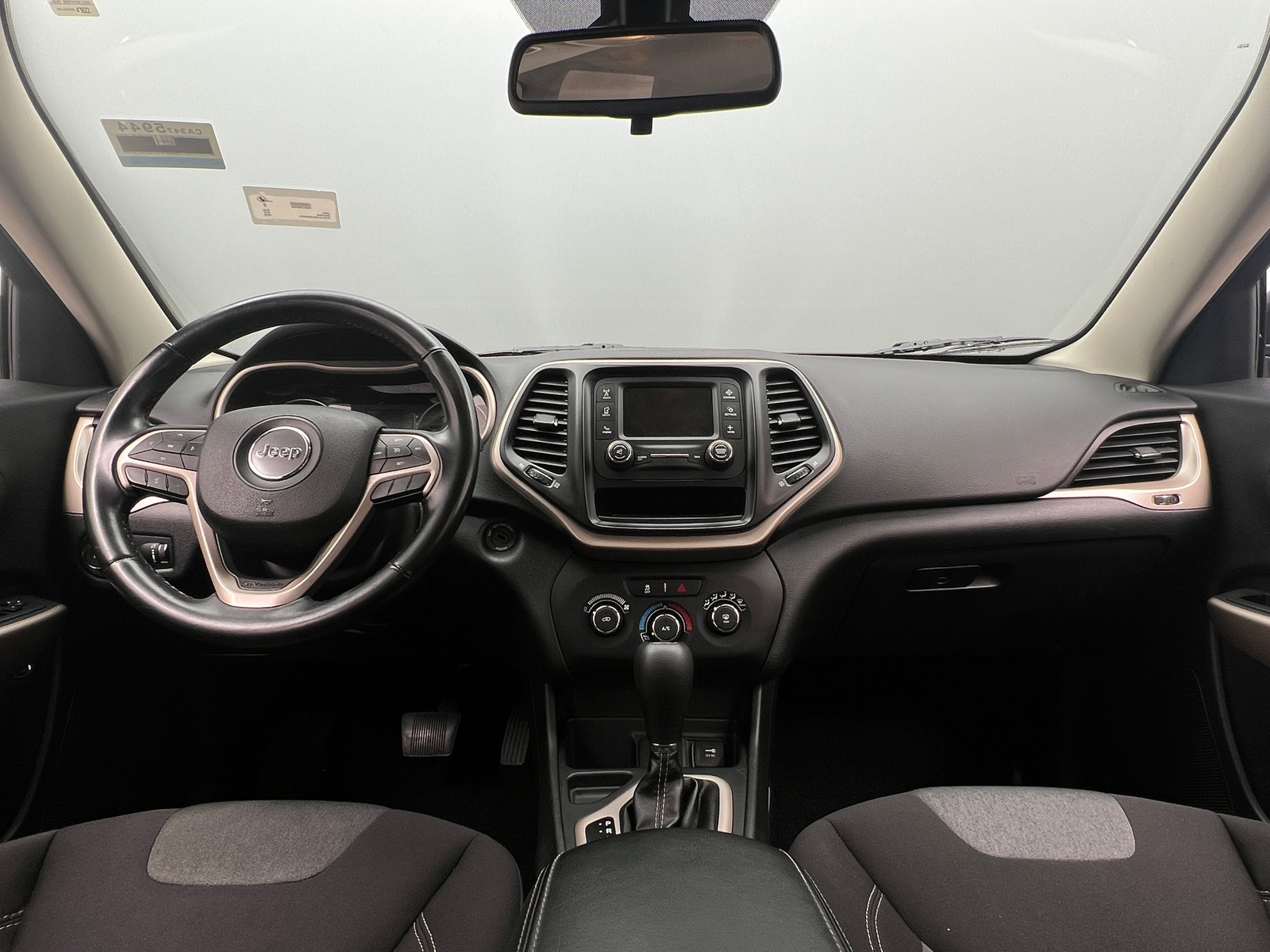 Thumbnail: 2018 Jeep Cherokee - 3