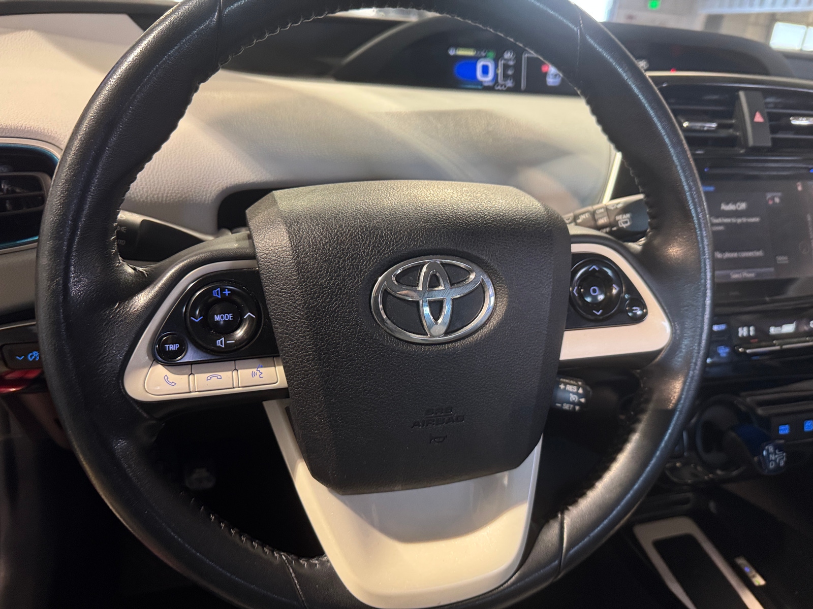 Thumbnail: 2016 Toyota Prius - 5