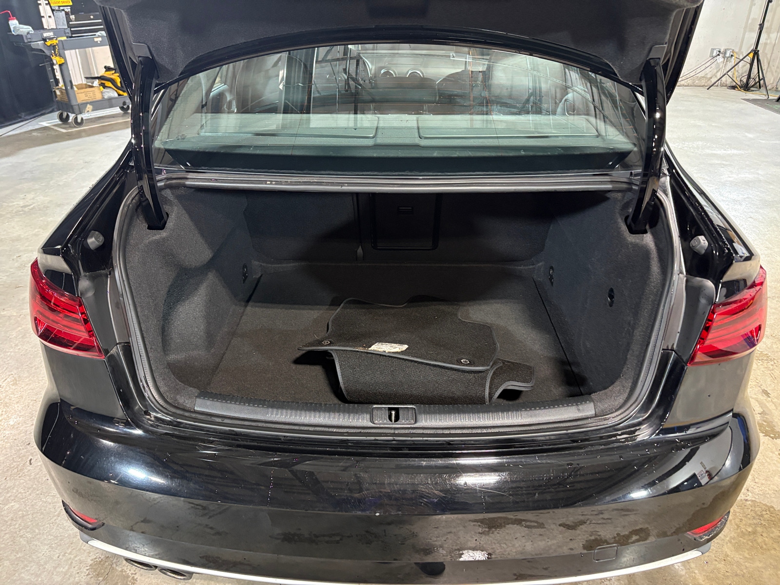 Thumbnail: 2018 Audi A3 - 6