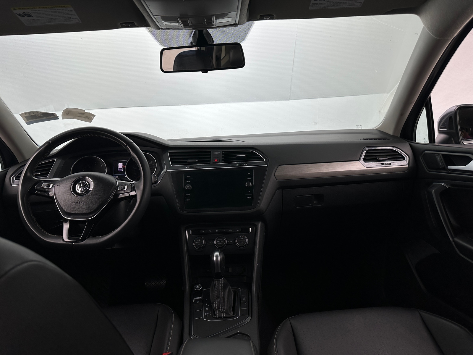 Thumbnail: 2021 Volkswagen Tiguan - 2