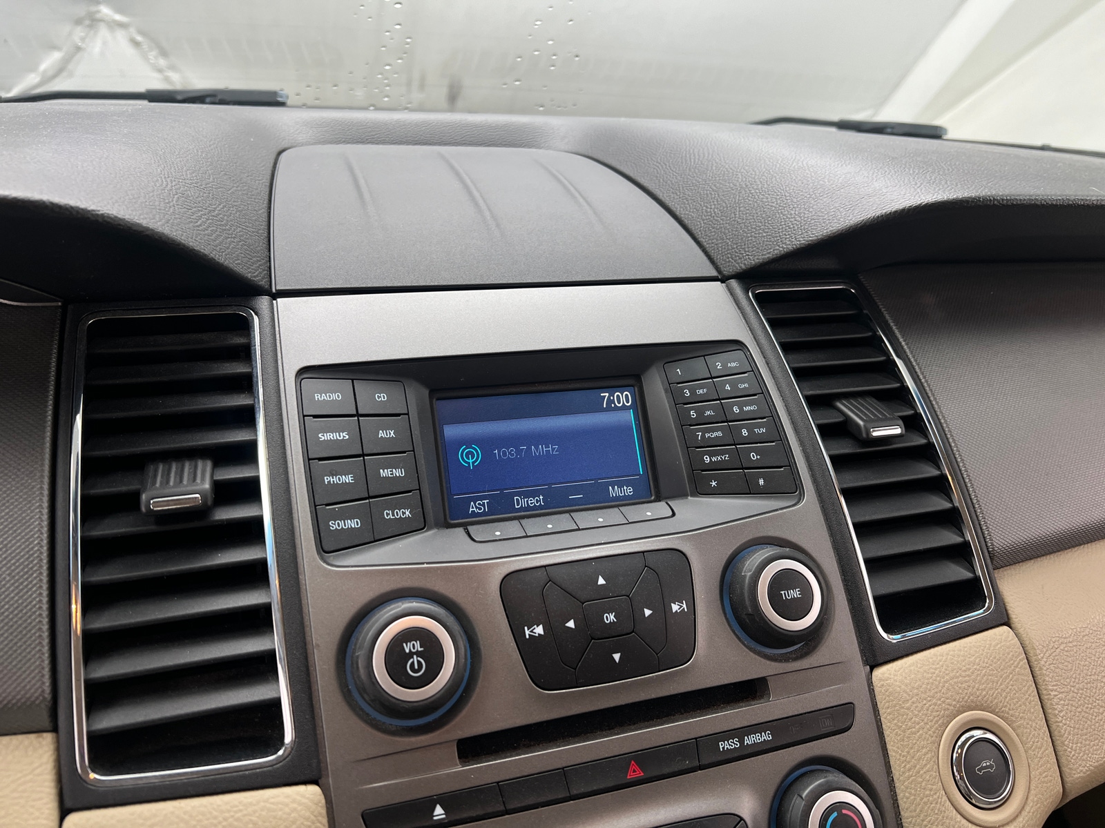 Thumbnail: 2018 Ford Taurus - 4