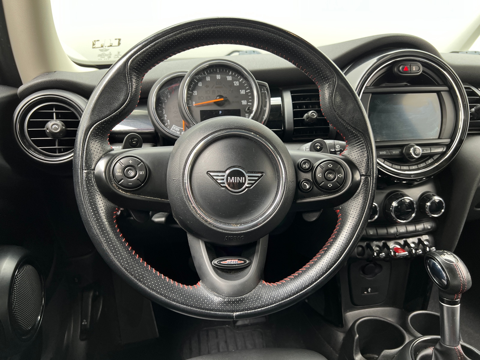 Thumbnail: 2019 MINI Cooper Hardtop - 4