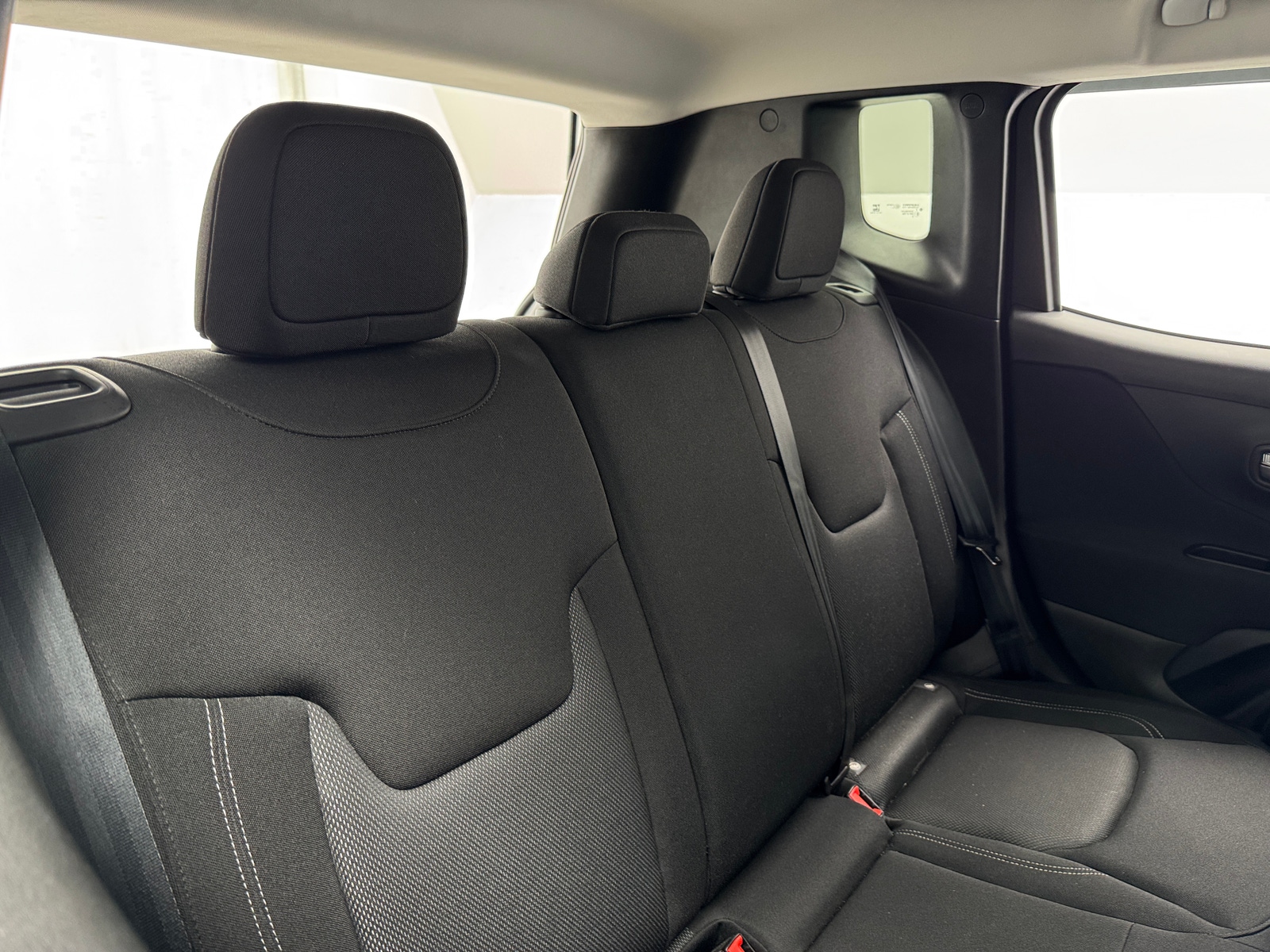 Thumbnail: 2021 Jeep Renegade - 6