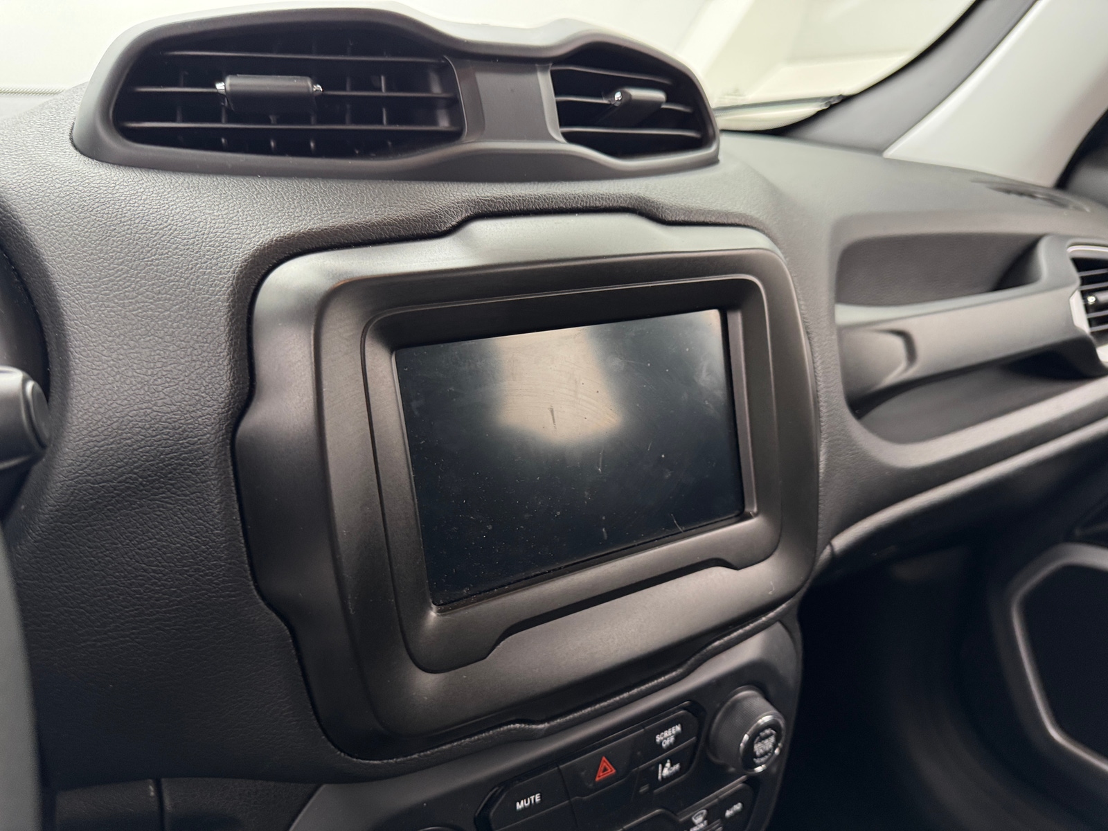 Thumbnail: 2021 Jeep Renegade - 4