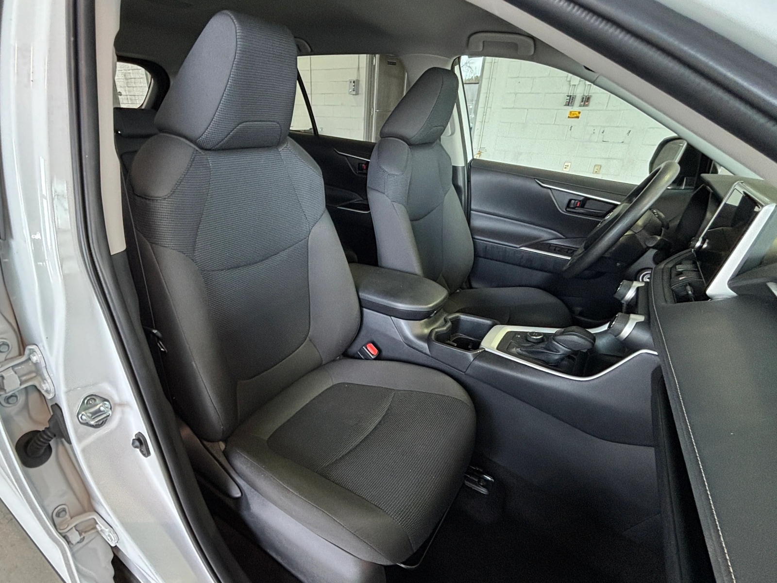 Thumbnail: 2025 Toyota RAV4 - 2