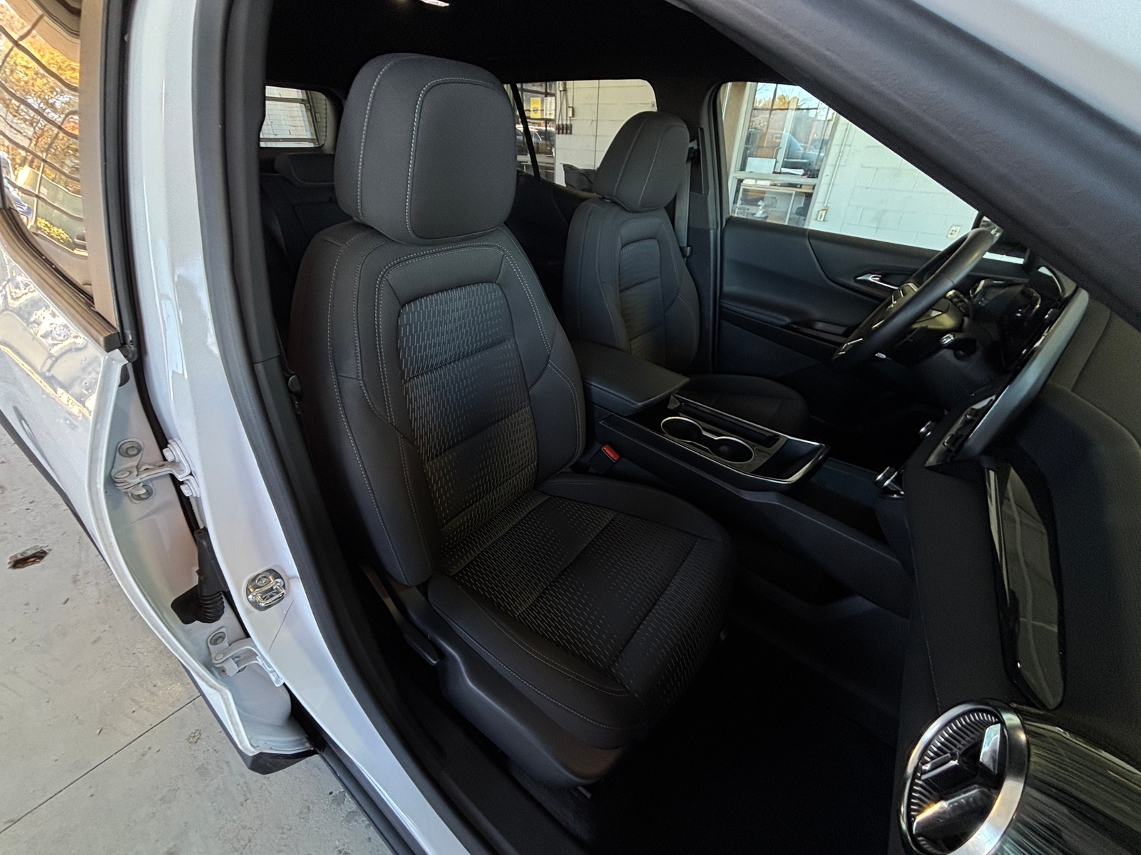 Thumbnail: 2025 Chevrolet Equinox - 2