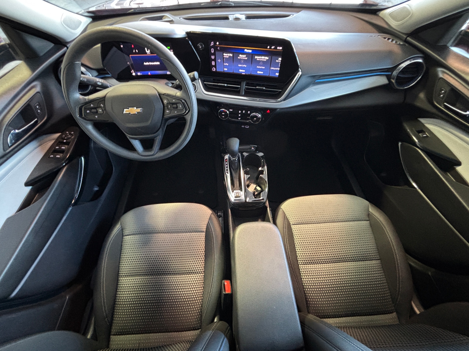 Thumbnail: 2025 Chevrolet Trax - 3