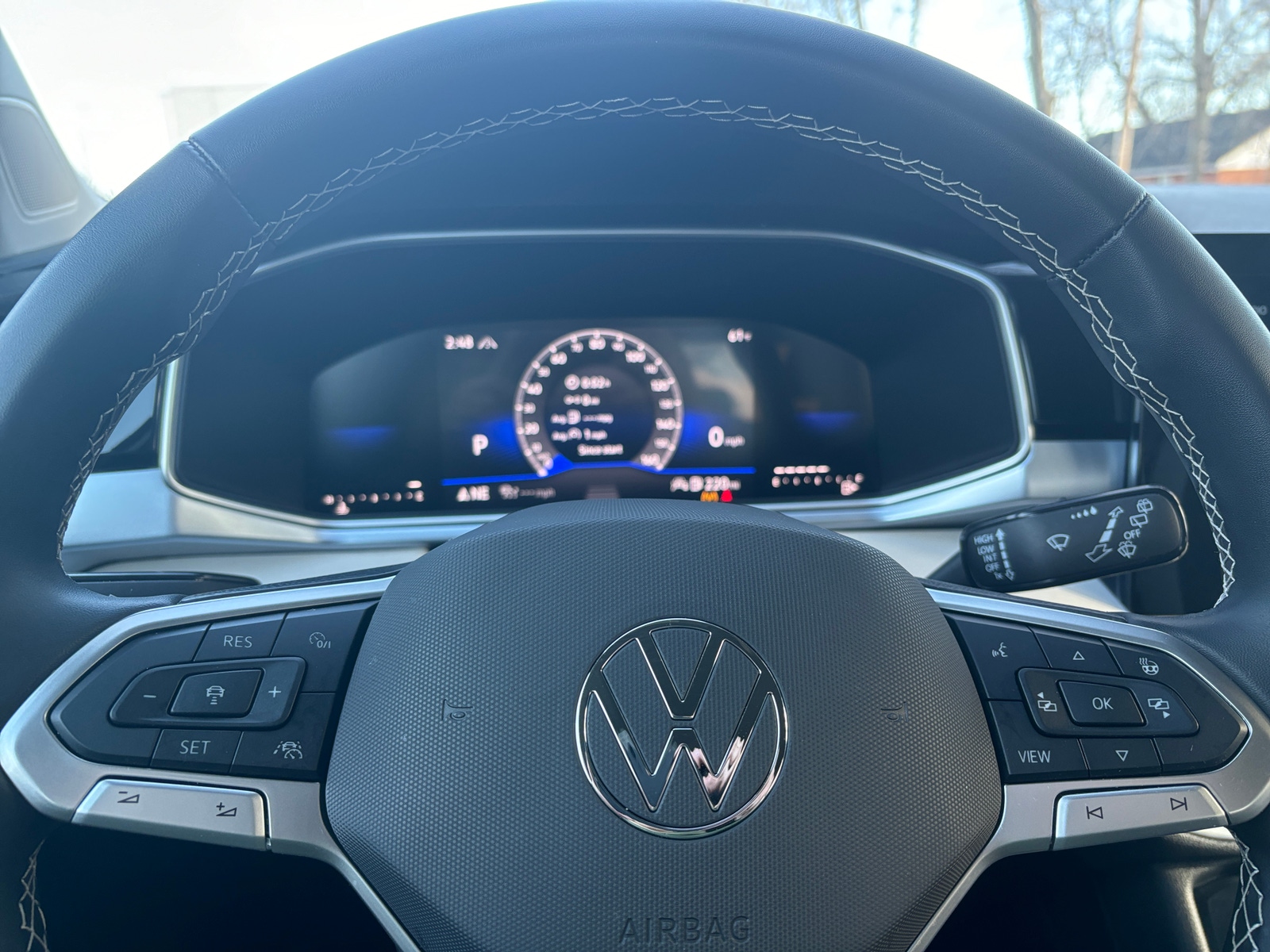 Thumbnail: 2025 Volkswagen Taos - 5