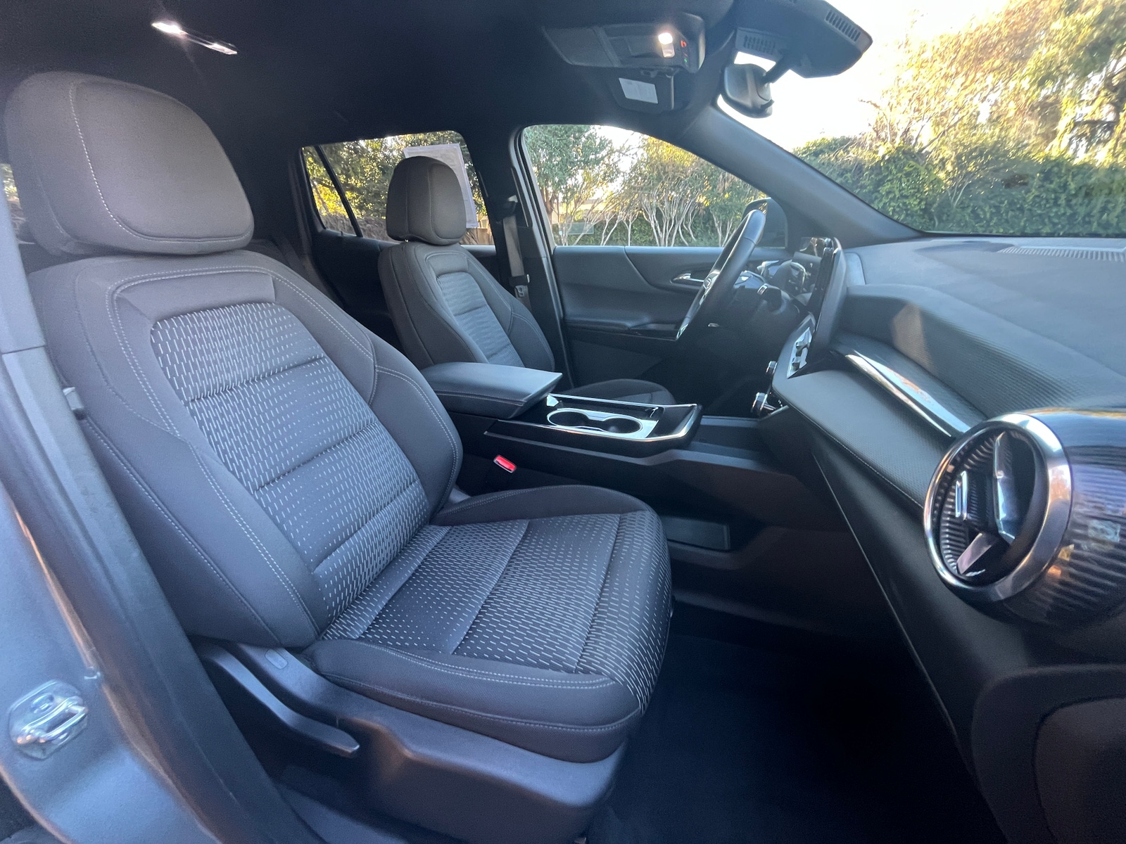 Thumbnail: 2025 Chevrolet Equinox - 2