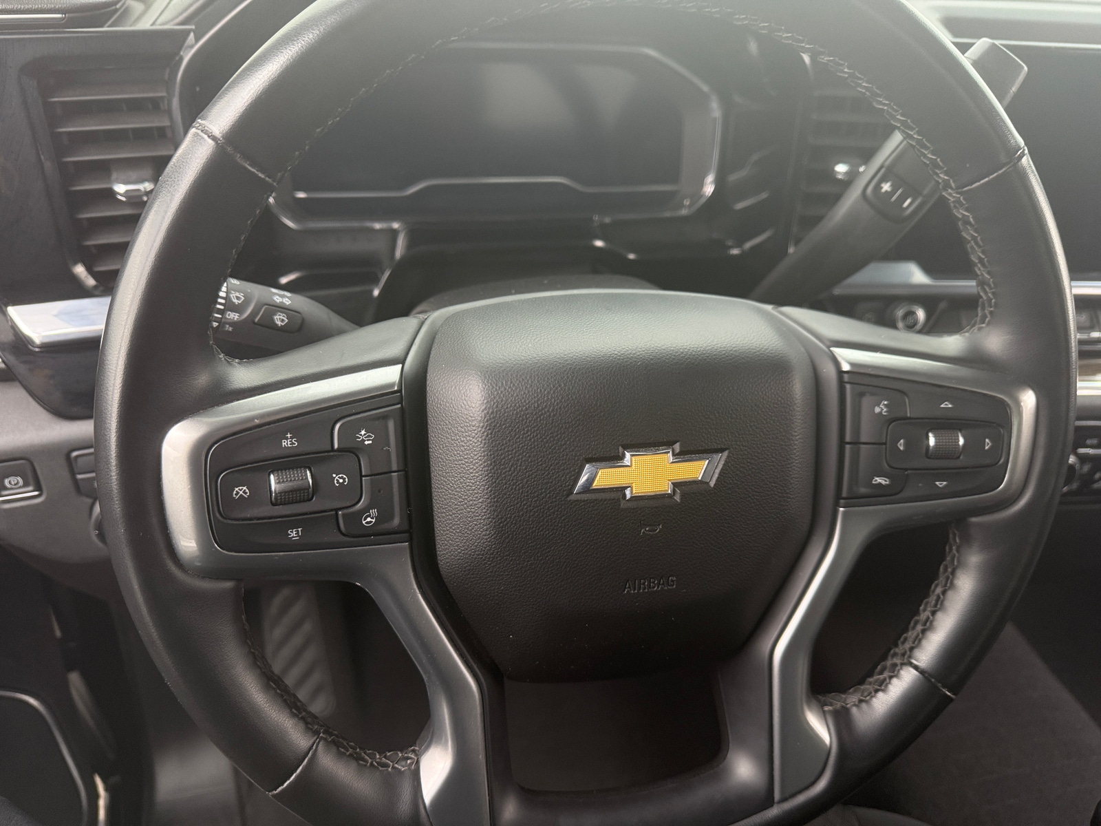 Thumbnail: 2024 Chevrolet Silverado 1500 - 5