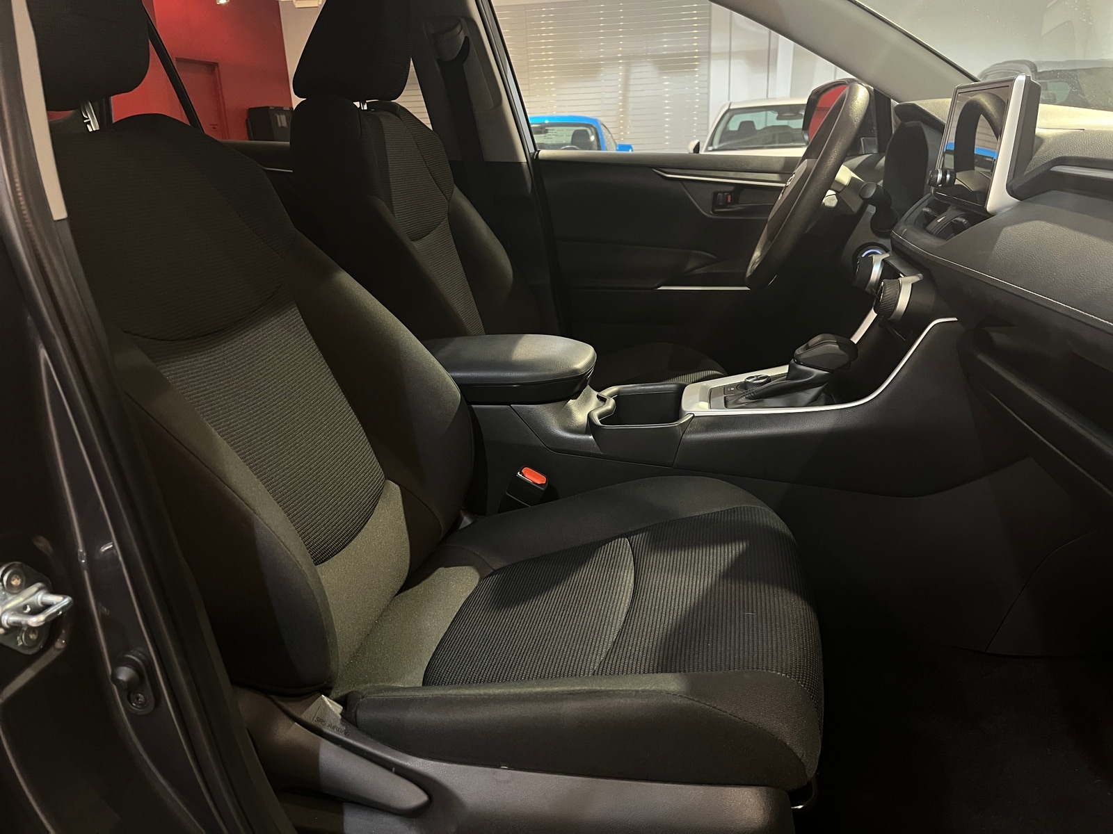 Thumbnail: 2025 Toyota RAV4 - 2