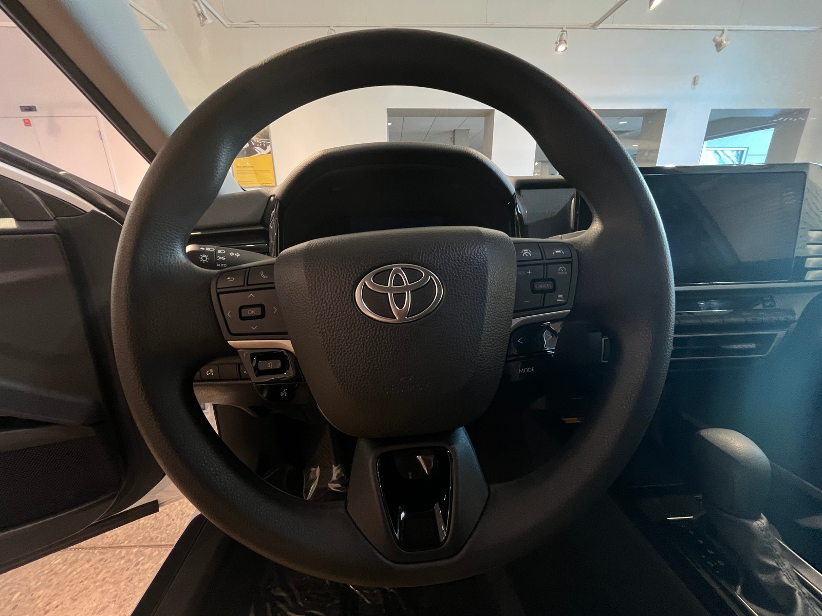 Thumbnail: 2025 Toyota Camry - 5