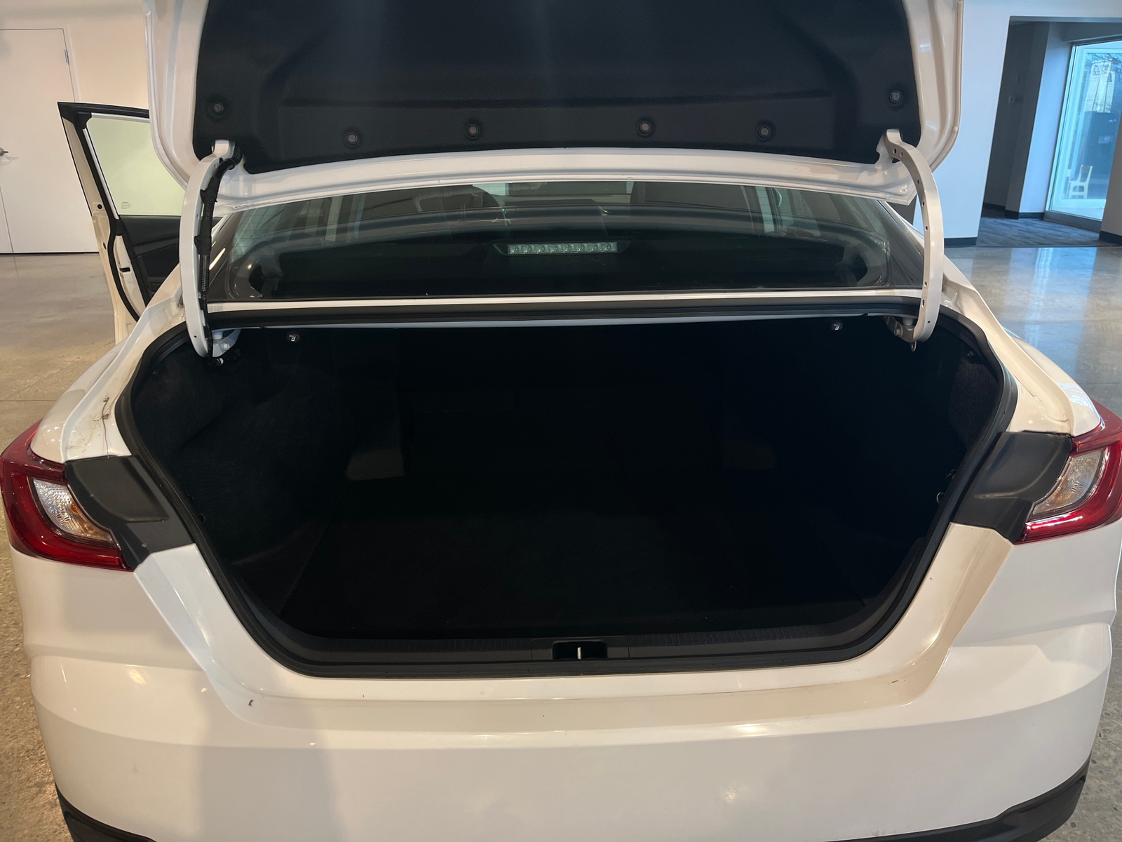 Thumbnail: 2025 Toyota Camry - 6