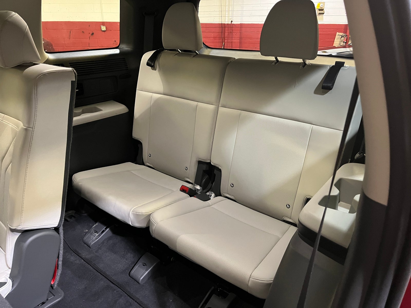 Thumbnail: 2025 Hyundai Santa Fe - 5