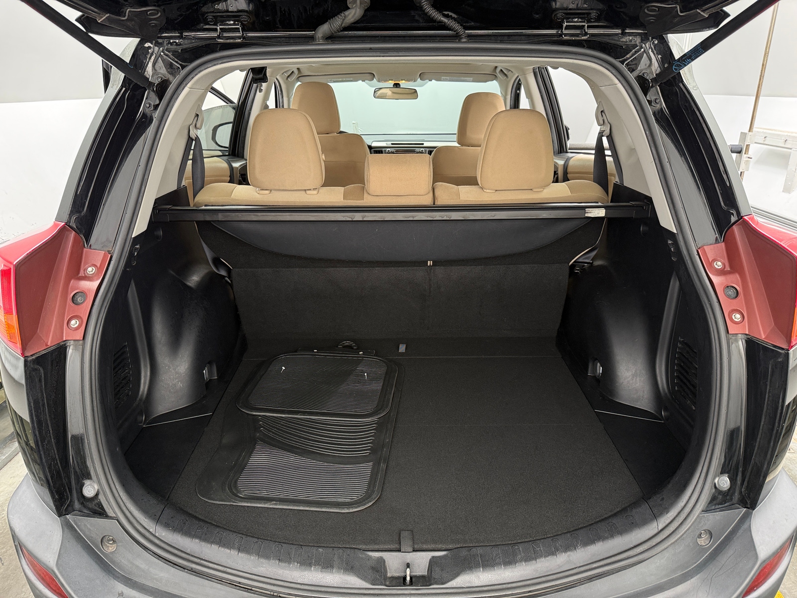 Thumbnail: 2013 Toyota RAV4 - 7