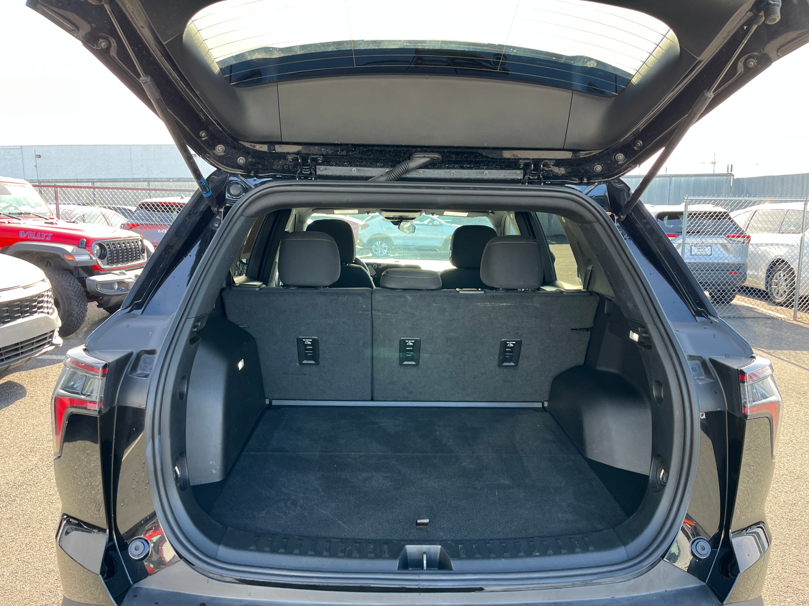 Thumbnail: 2025 Chevrolet Equinox - 6