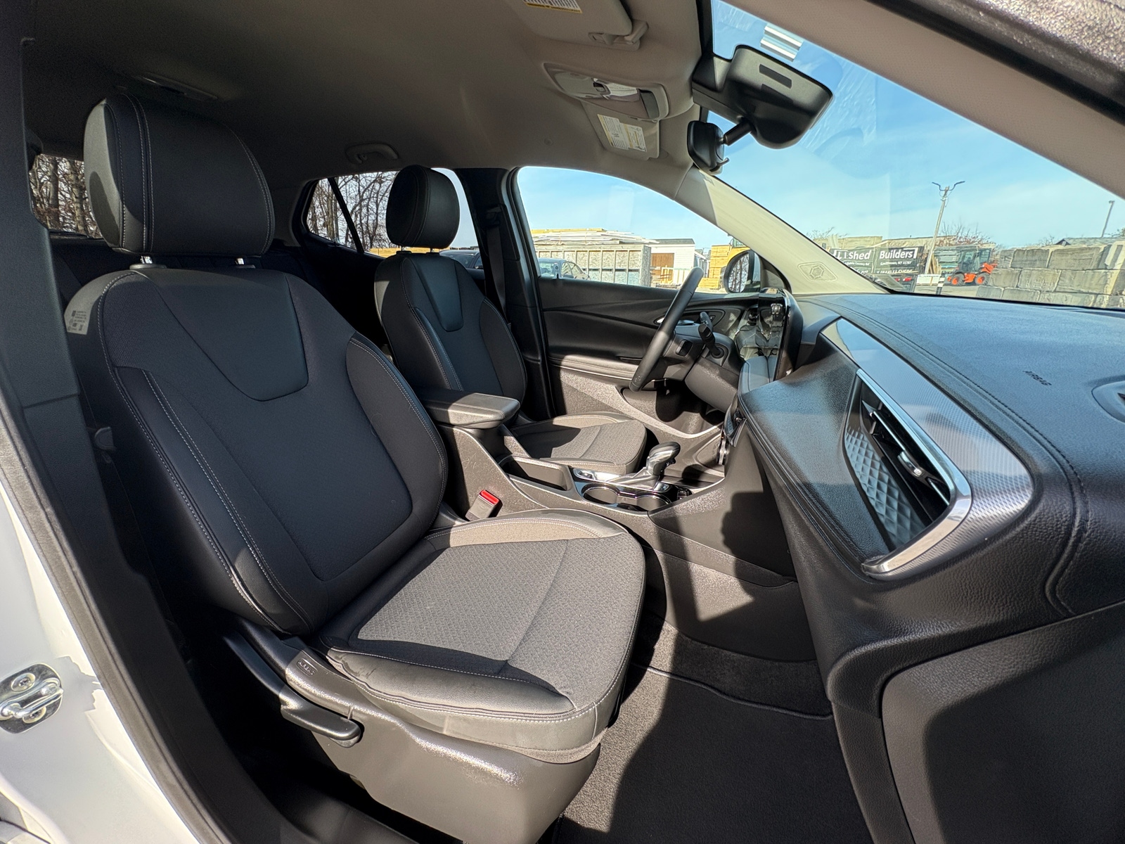 Thumbnail: 2025 Buick Encore GX - 2