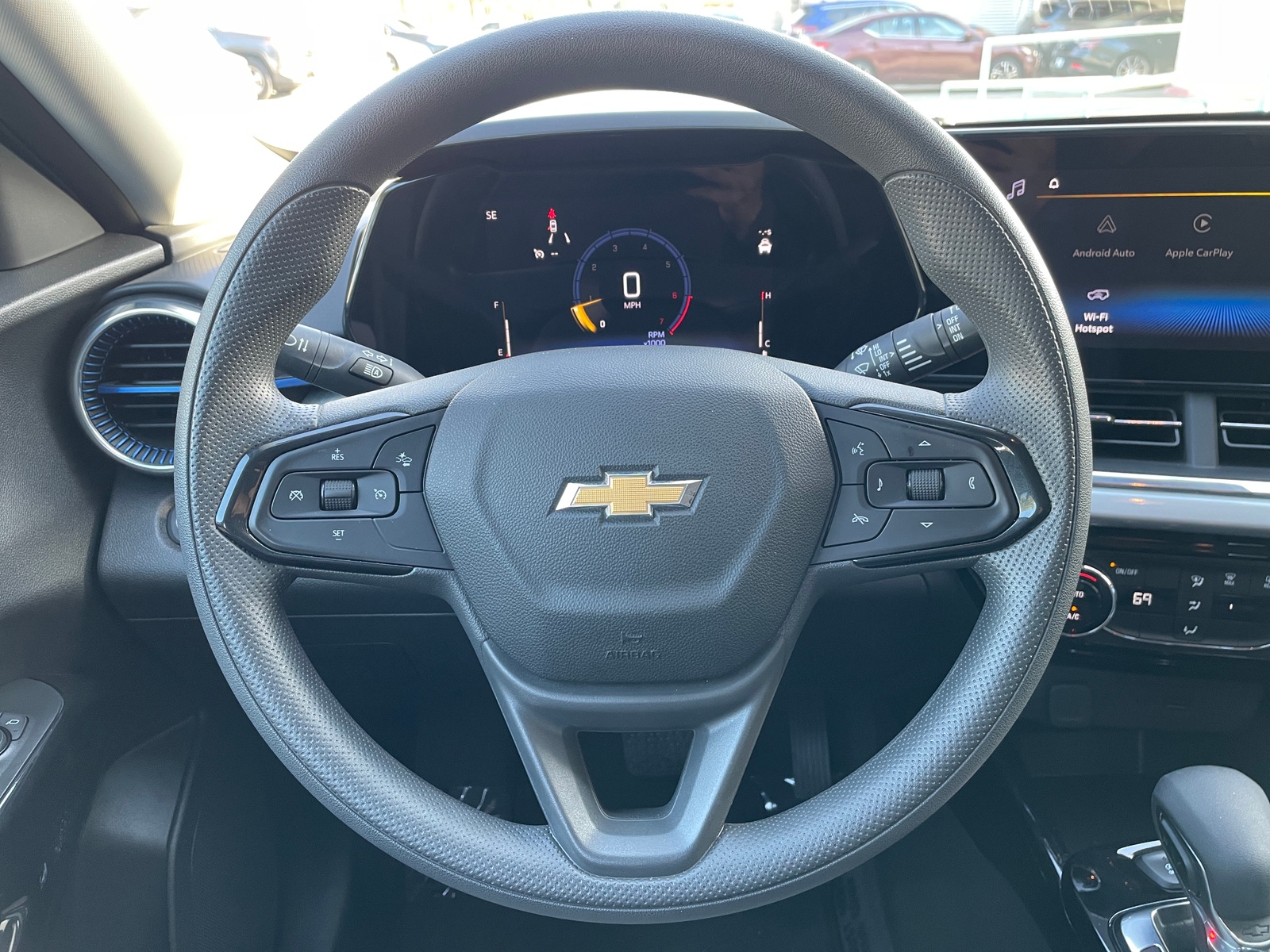 Thumbnail: 2025 Chevrolet Trax - 5