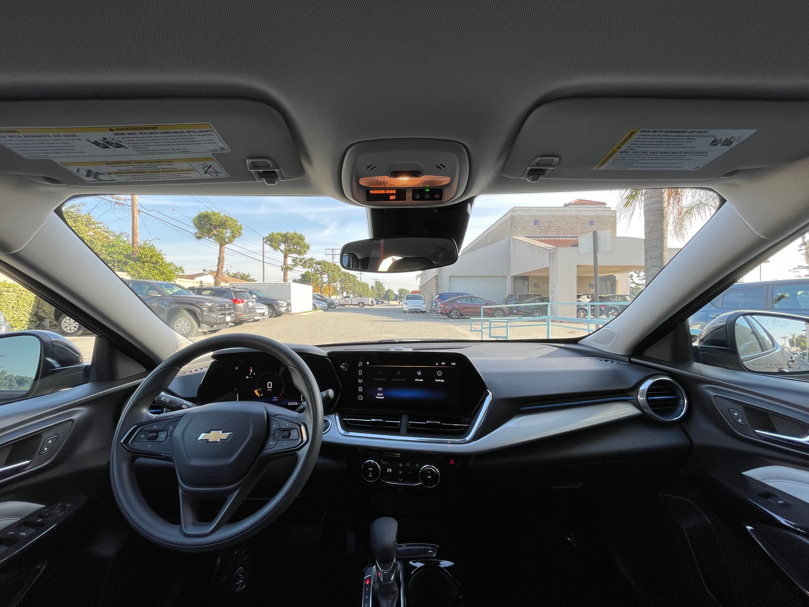 Thumbnail: 2025 Chevrolet Trax - 3