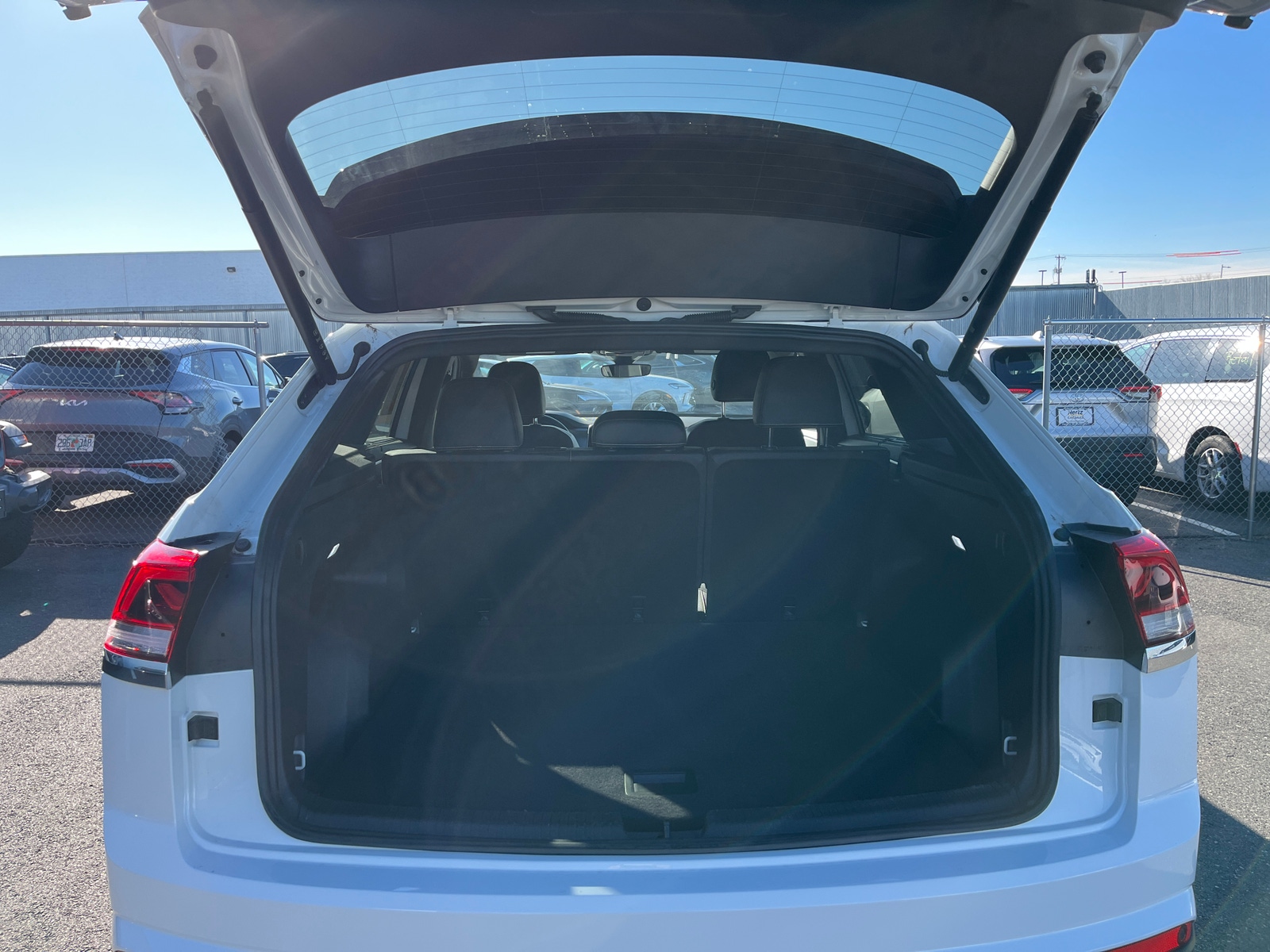 Thumbnail: 2025 Volkswagen Atlas - 6