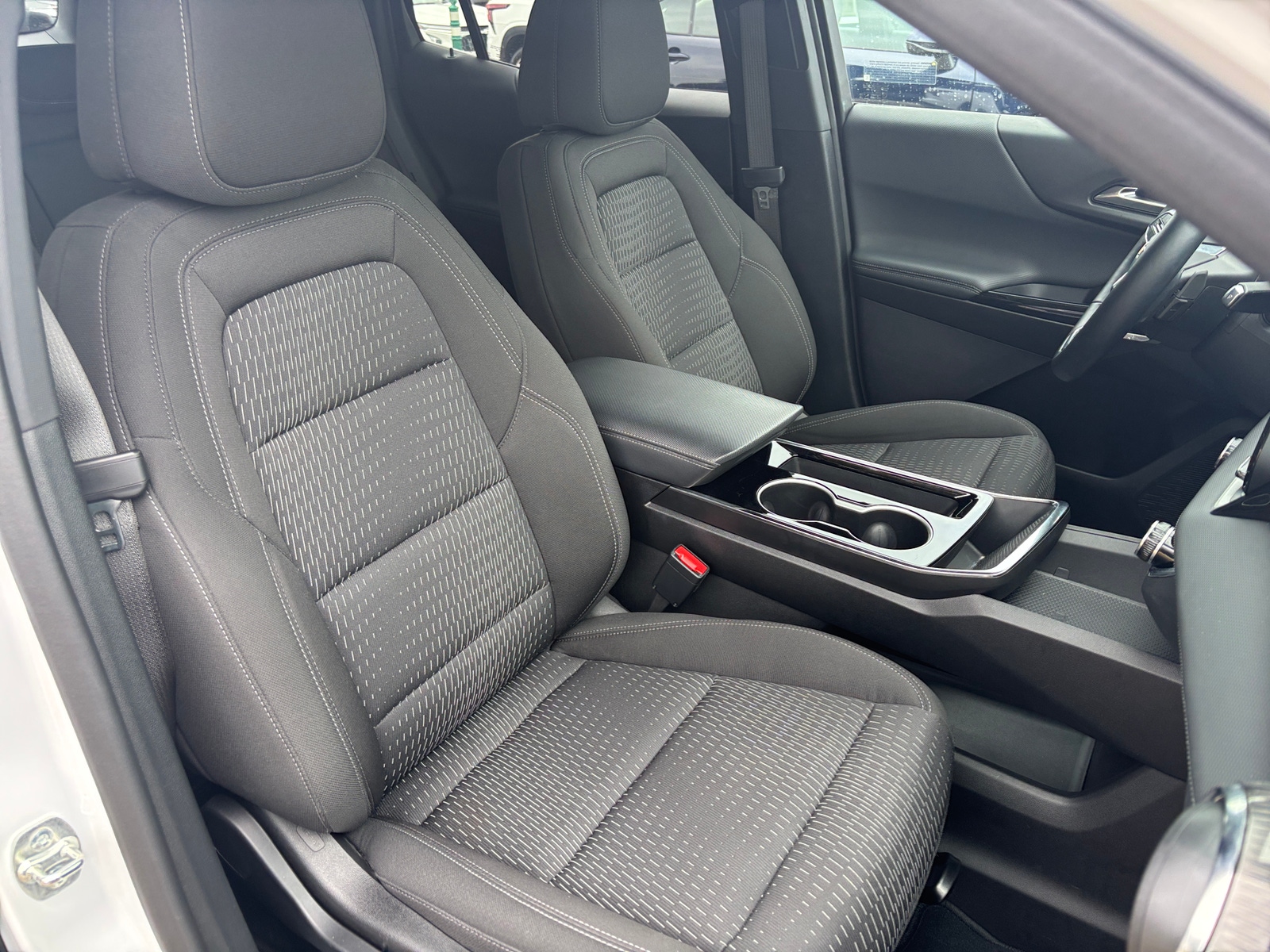 Thumbnail: 2025 Chevrolet Equinox - 2