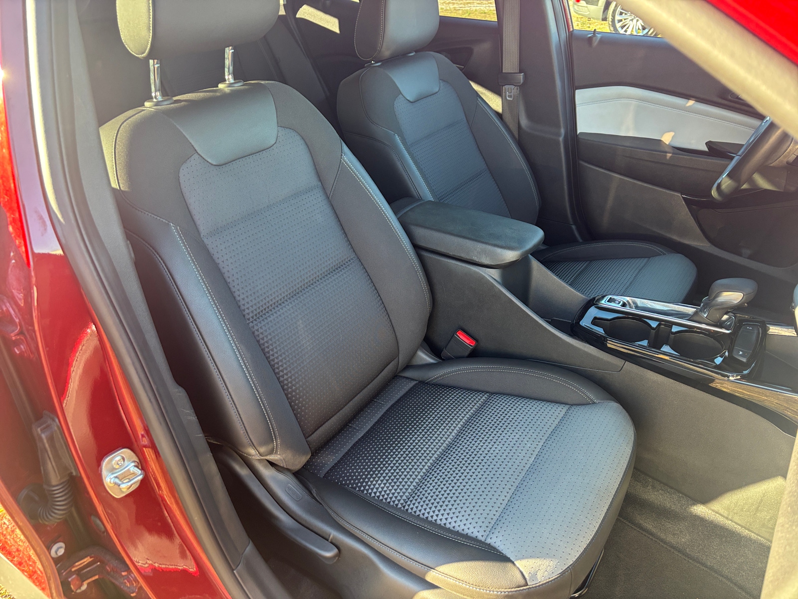 Thumbnail: 2025 Chevrolet Trax - 2