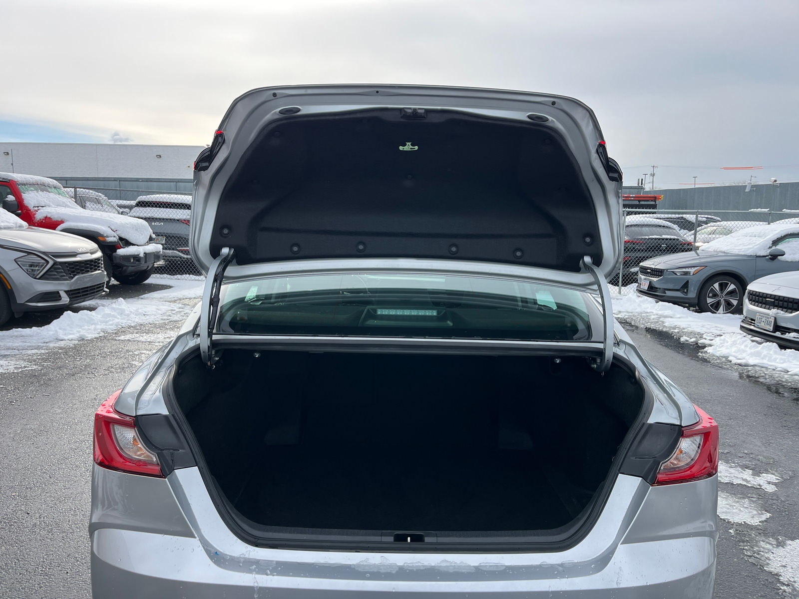 Thumbnail: 2025 Toyota Camry - 6