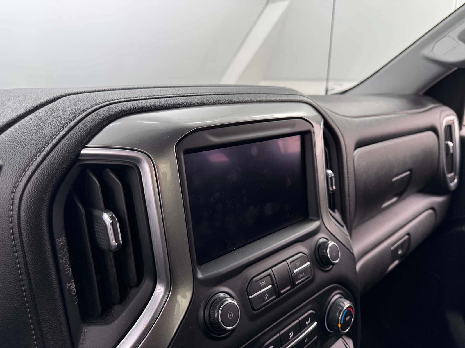 Thumbnail: 2020 Chevrolet Silverado 1500 - 4