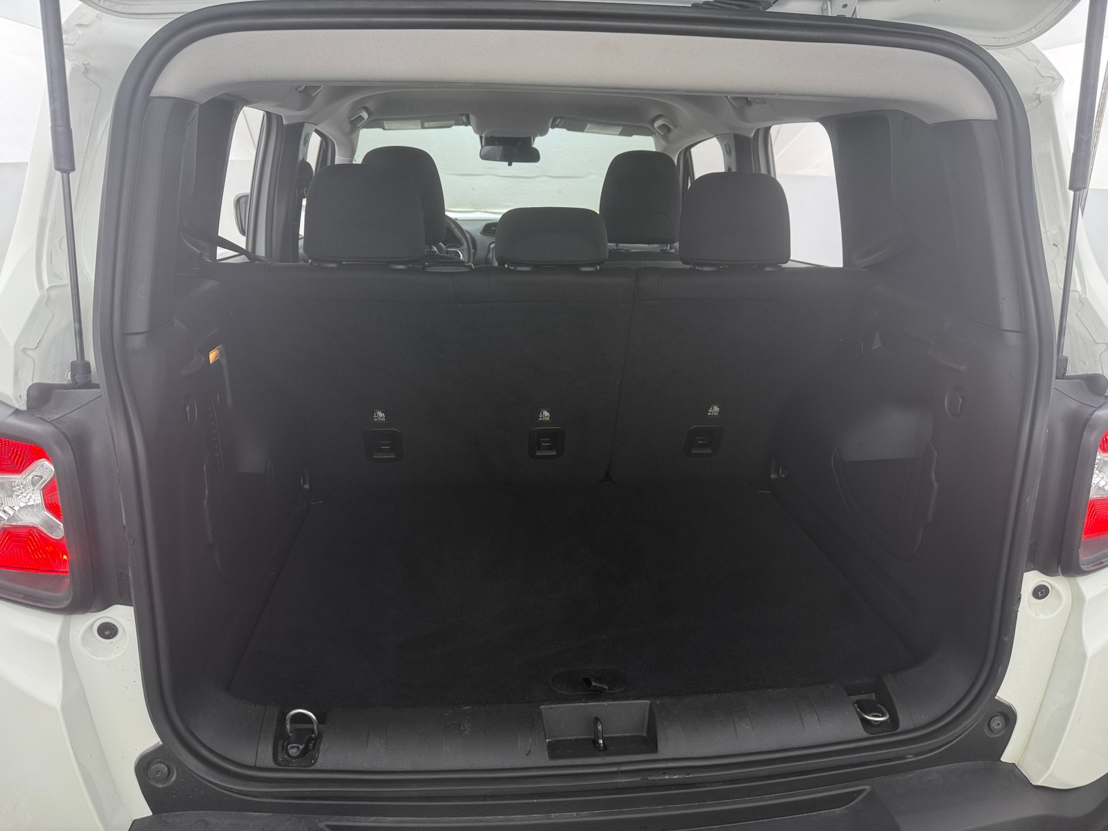 Thumbnail: 2023 Jeep Renegade - 7