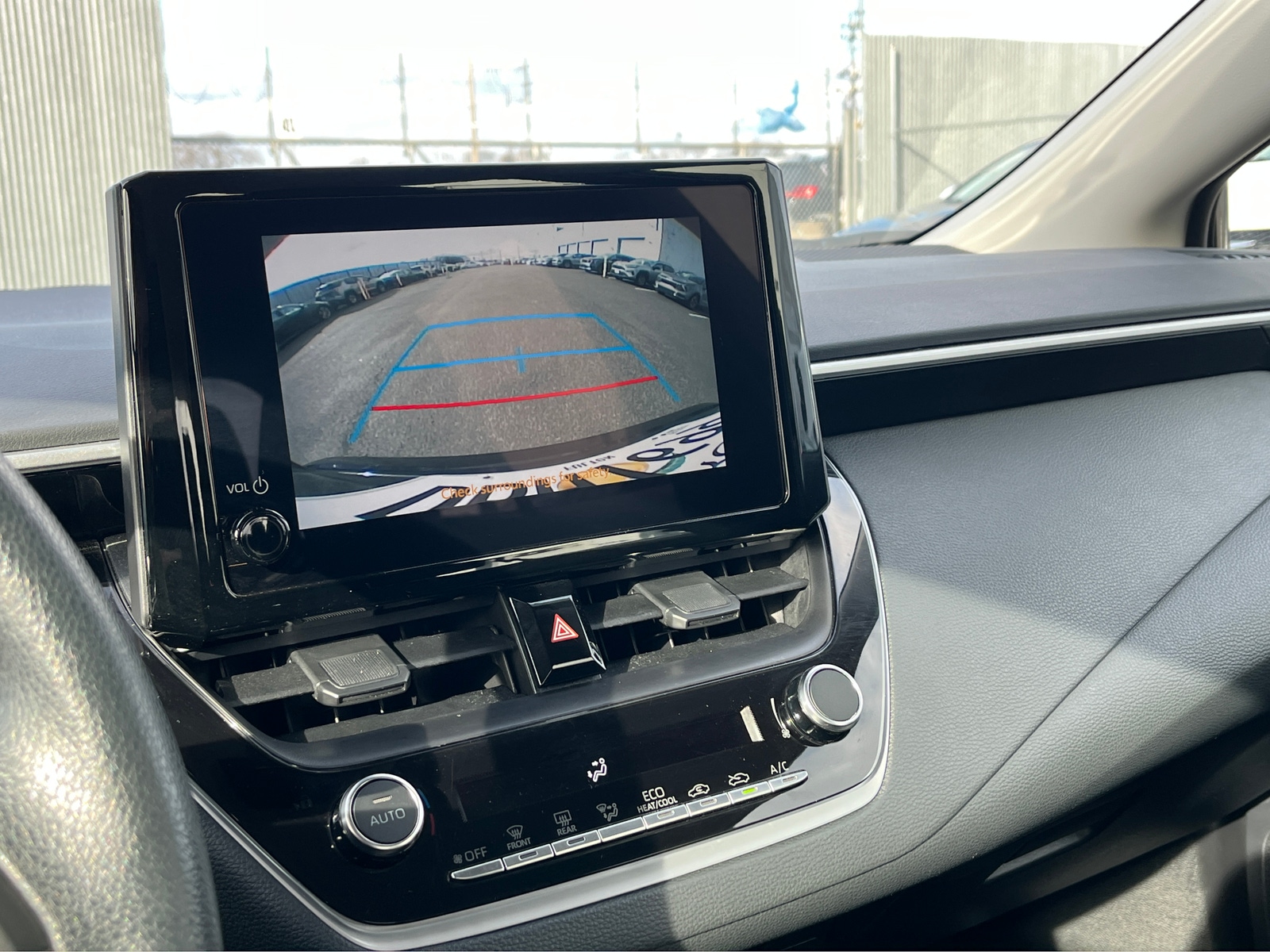 Thumbnail: 2025 Toyota Corolla - 4