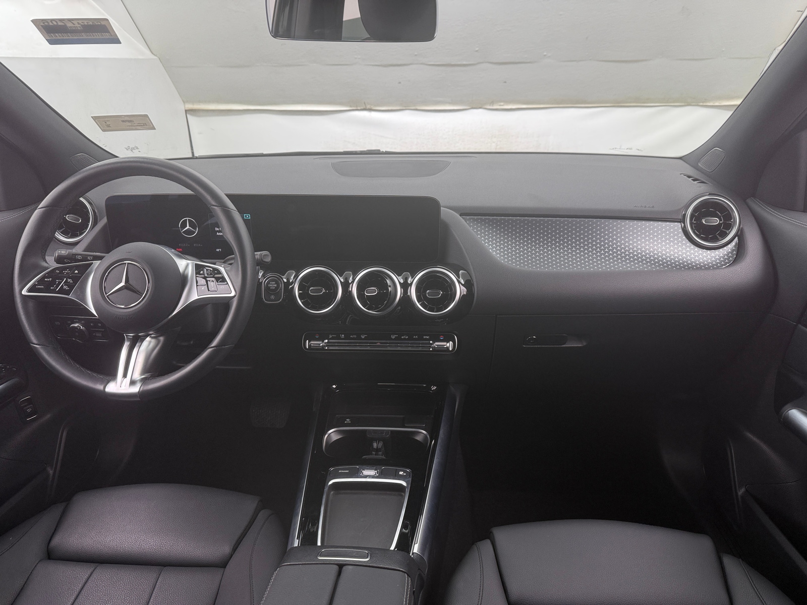 Thumbnail: 2025 Mercedes-Benz GLA - 2